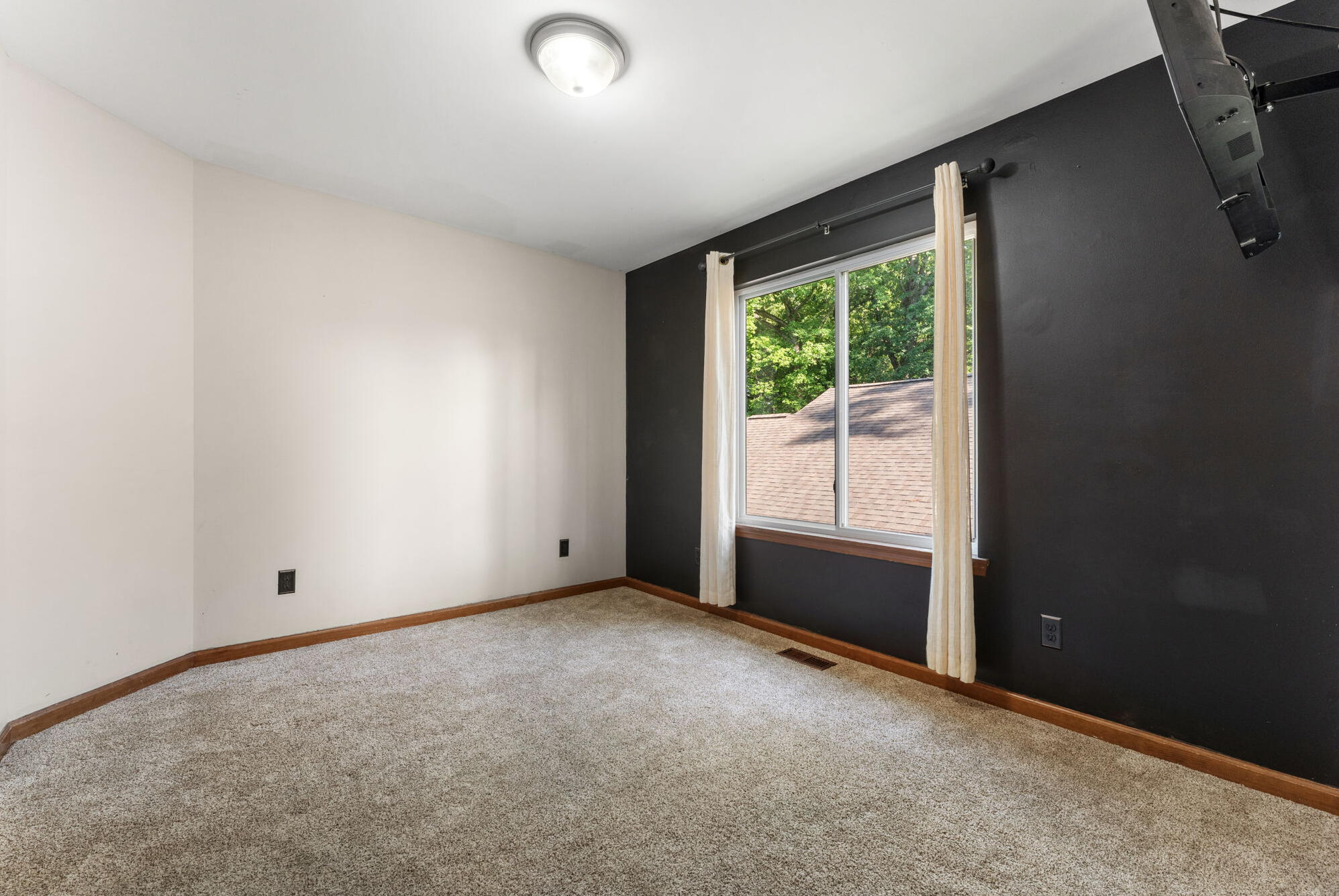 5407 Marigold Lane, Valparaiso, IN 46383; Image #19