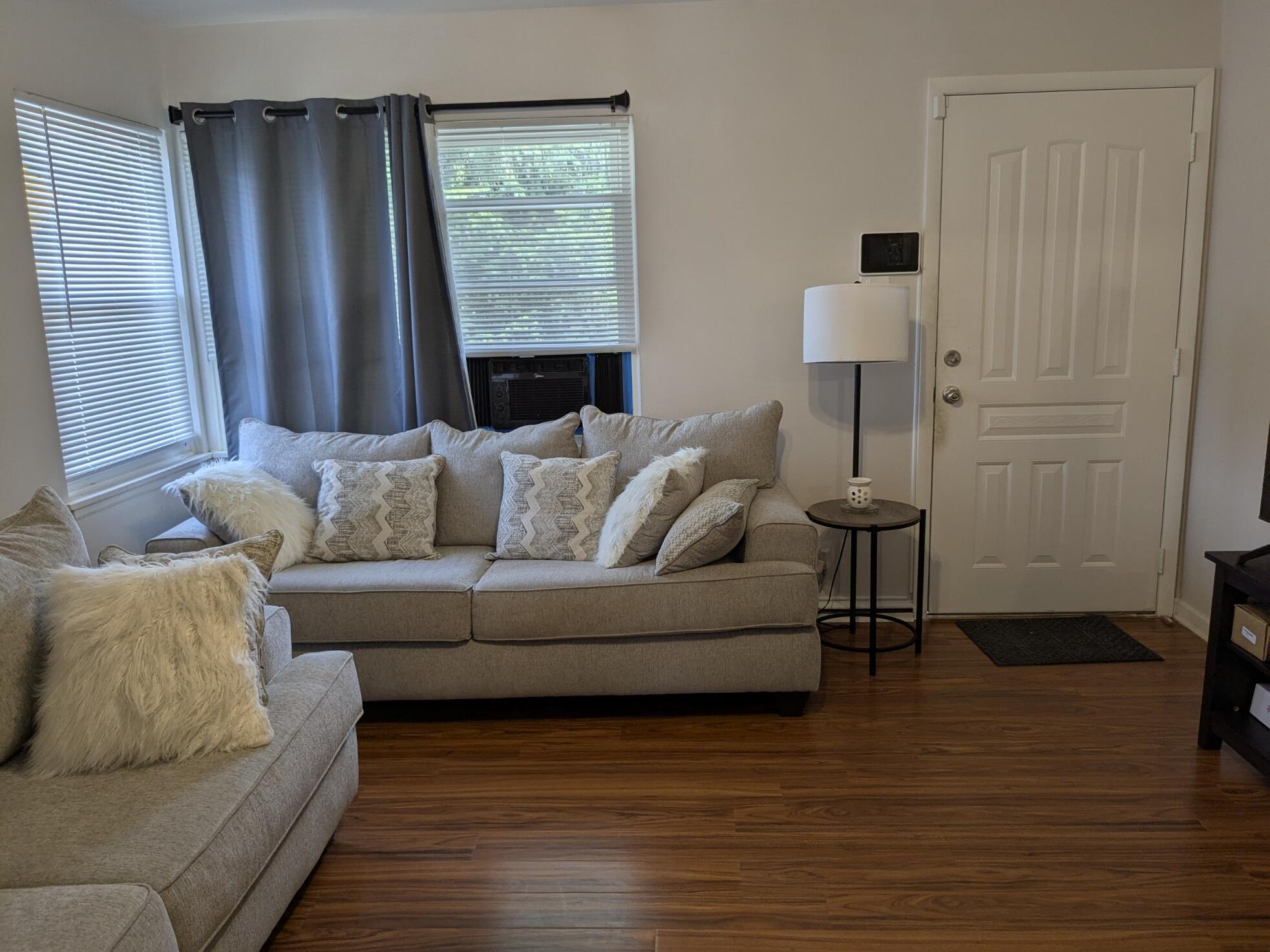 6704 Leland Avenue, Hammond, IN 46323; Image #4