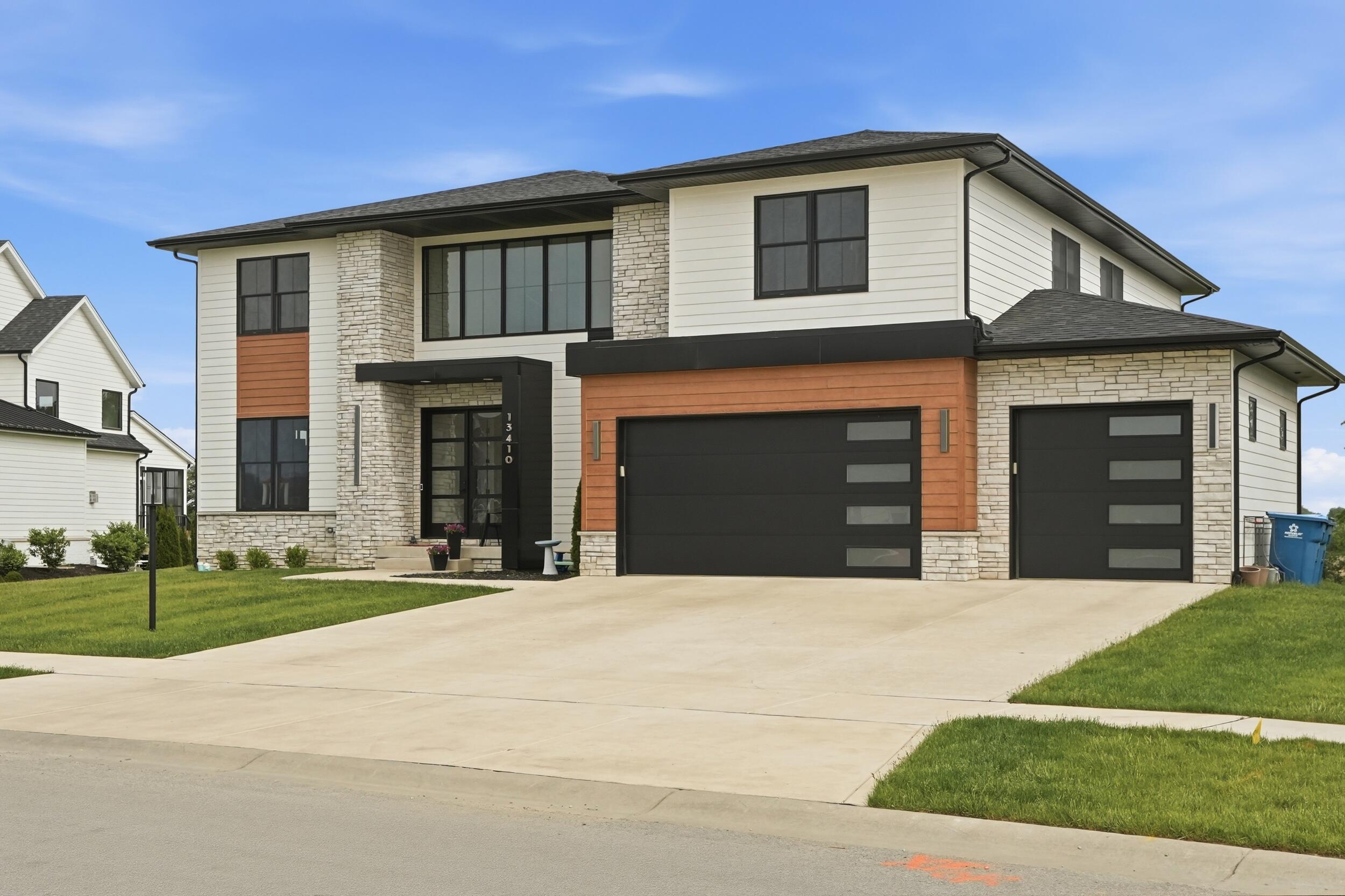 13410 Camas Drive, St. John, IN 46373; Image #2