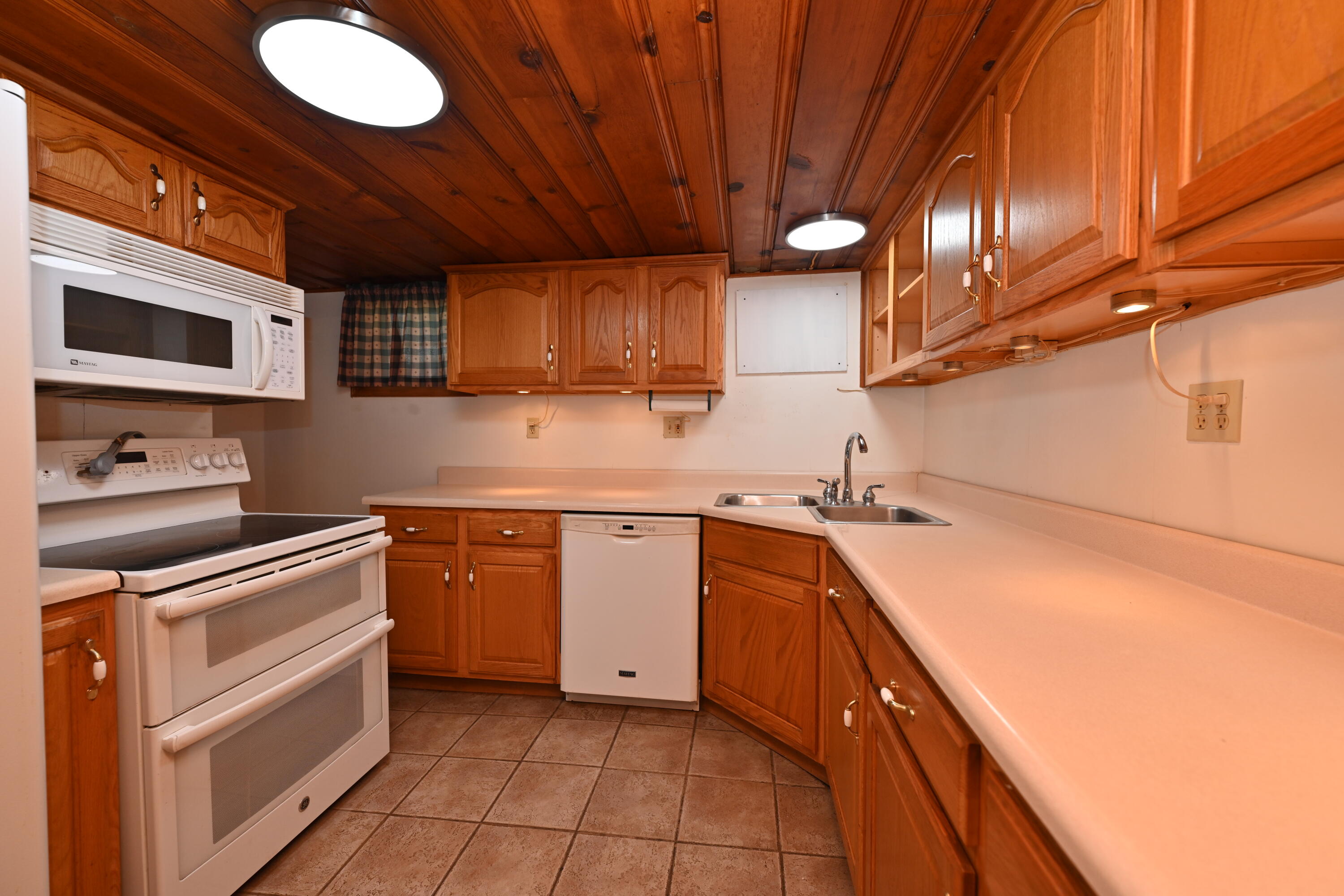 1199 N Main Street, Kewanna, IN 46939; Image #21