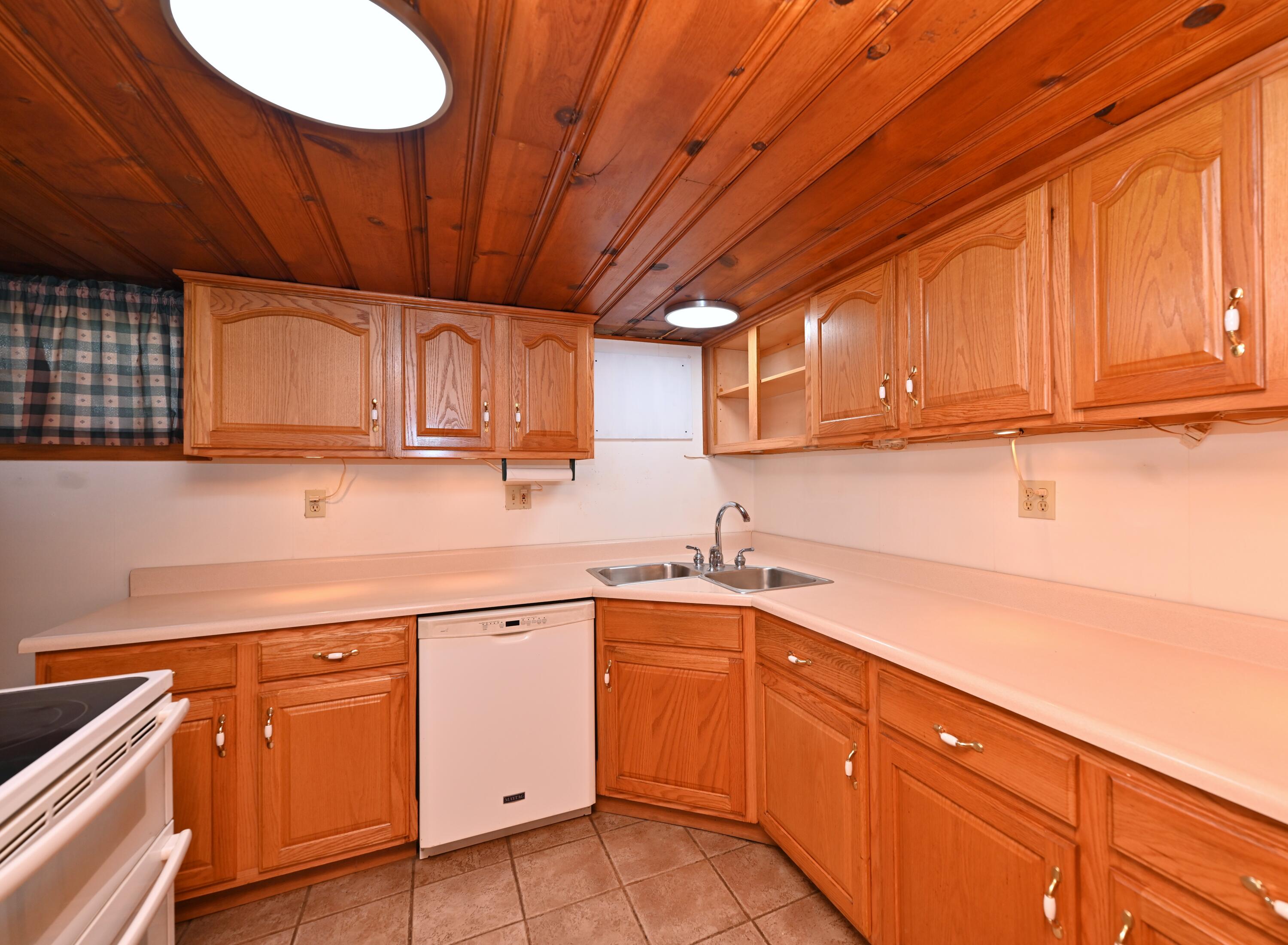 1199 N Main Street, Kewanna, IN 46939; Image #23