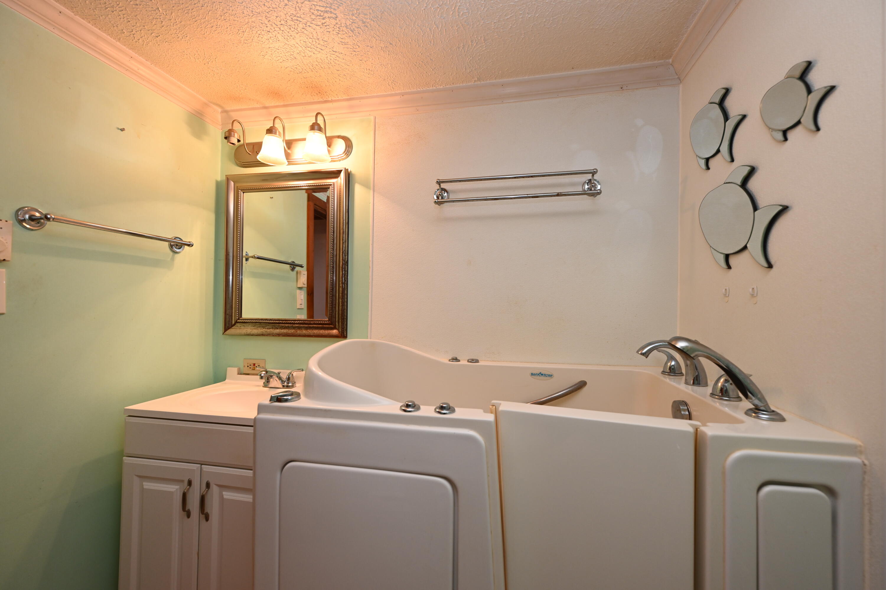 1199 N Main Street, Kewanna, IN 46939; Image #28