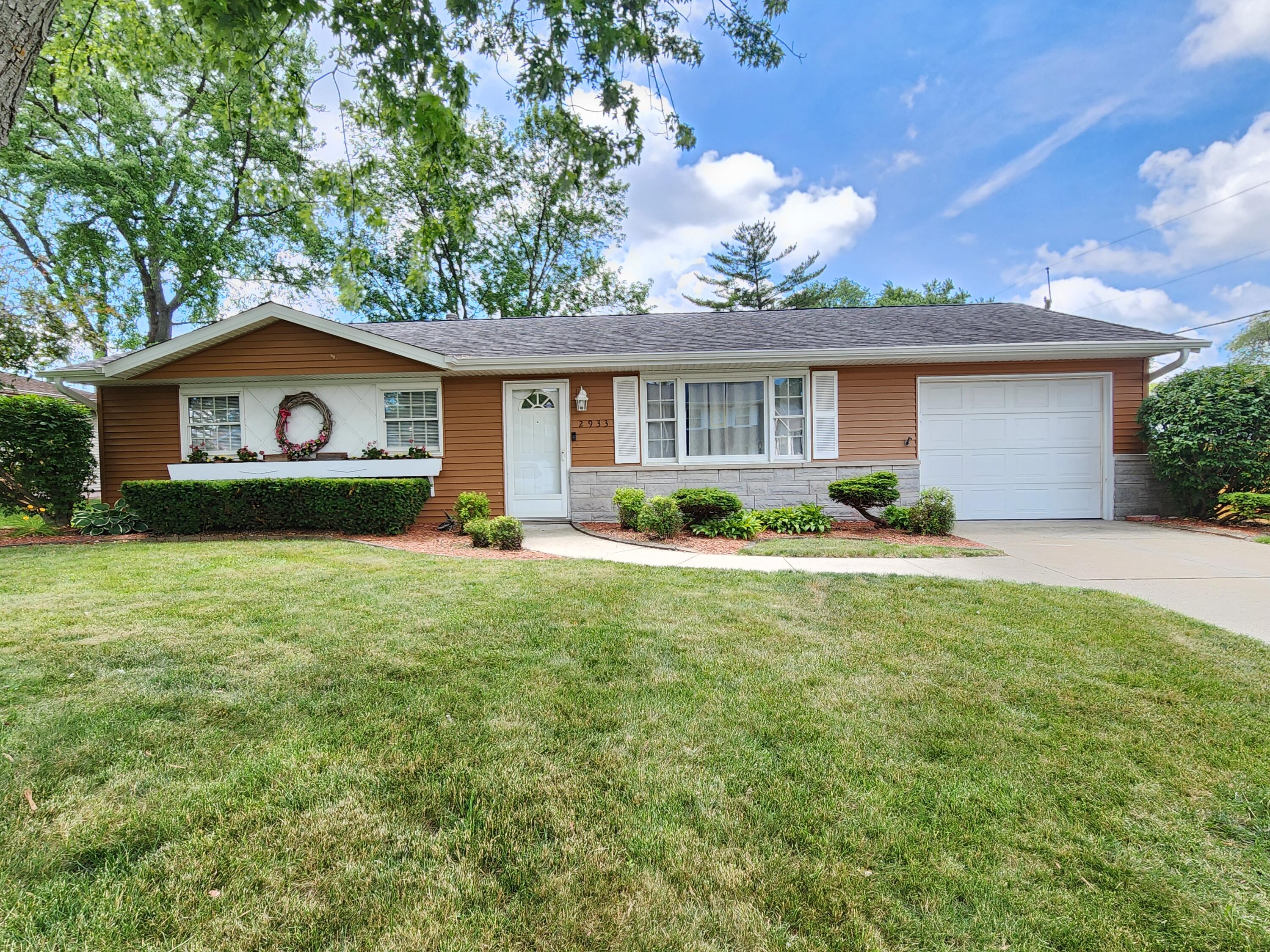 2933 79th Place W, Merrillville, IN 46410; Image #3