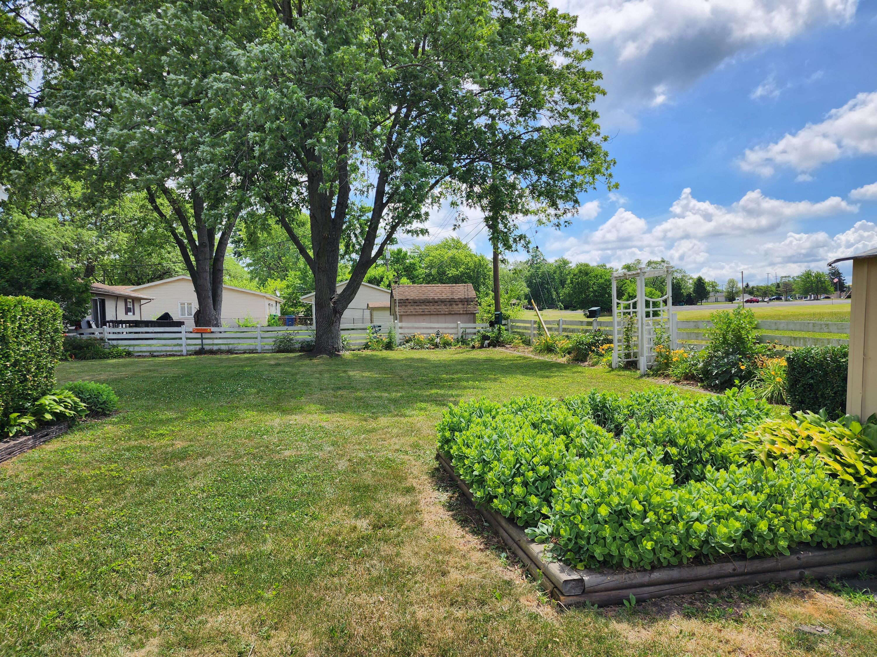 2933 79th Place W, Merrillville, IN 46410; Image #38