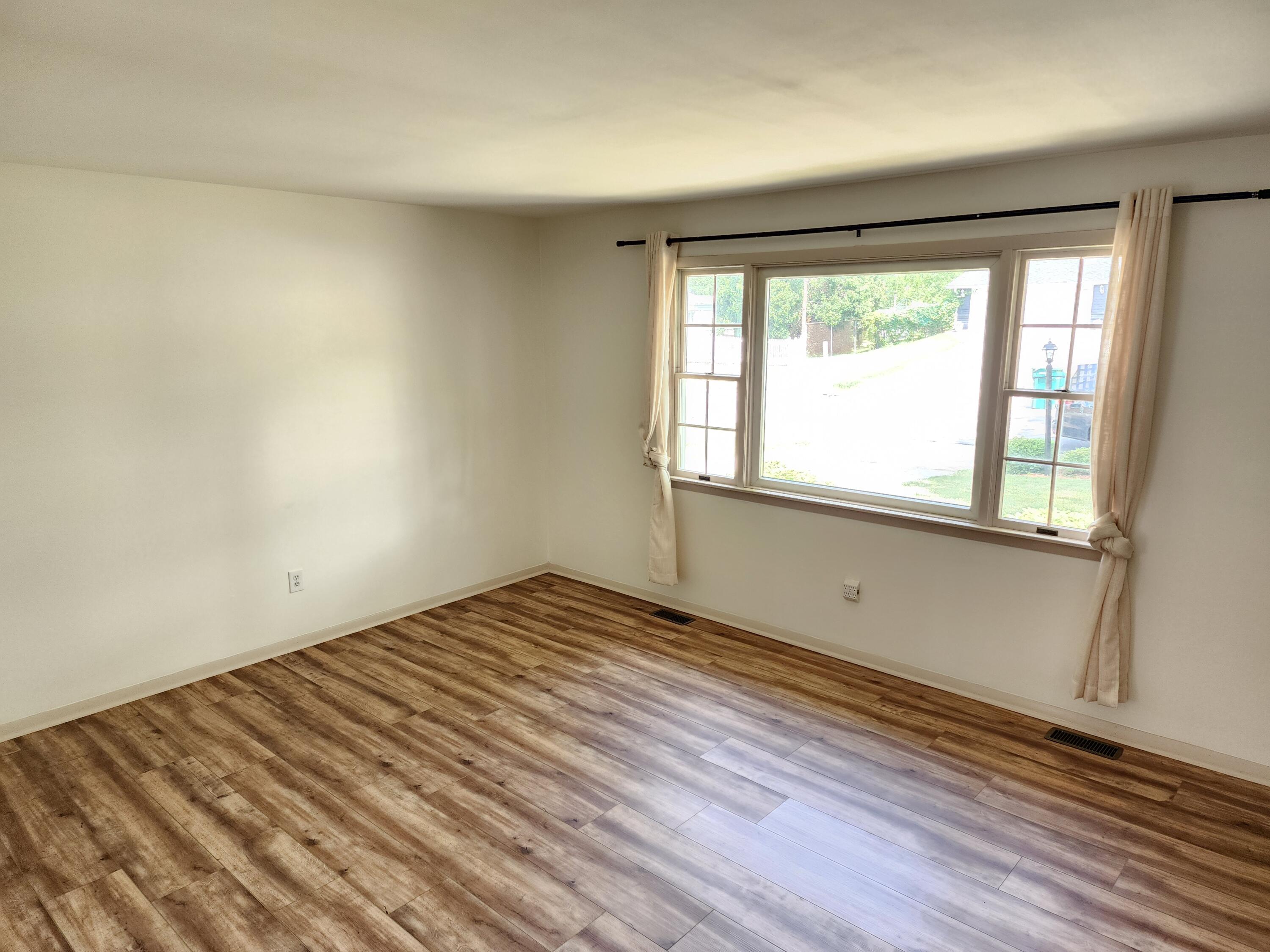 2933 79th Place W, Merrillville, IN 46410; Image #6