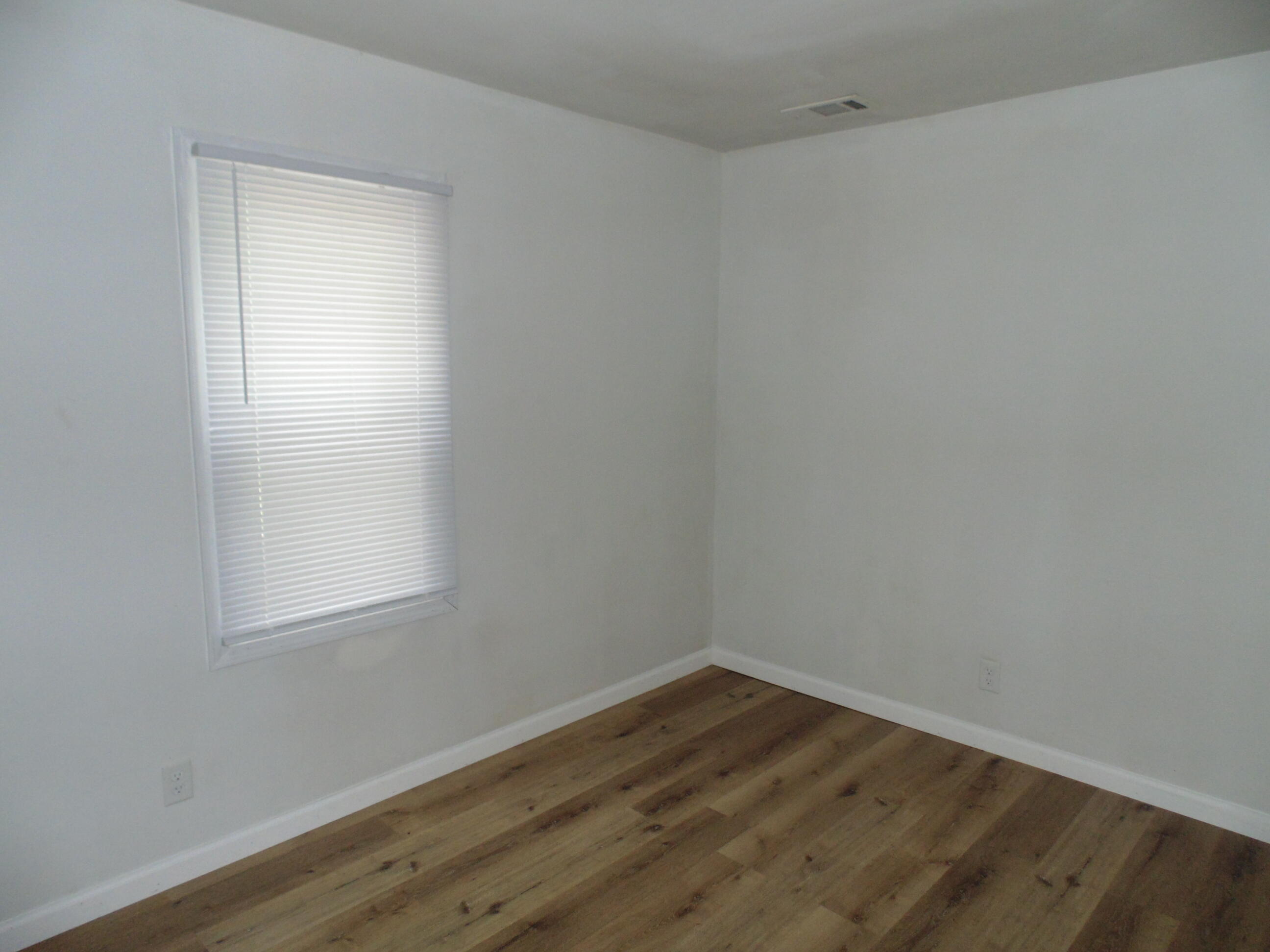 3406 E 37th Avenue, Lake Station, IN 46405; Image #8