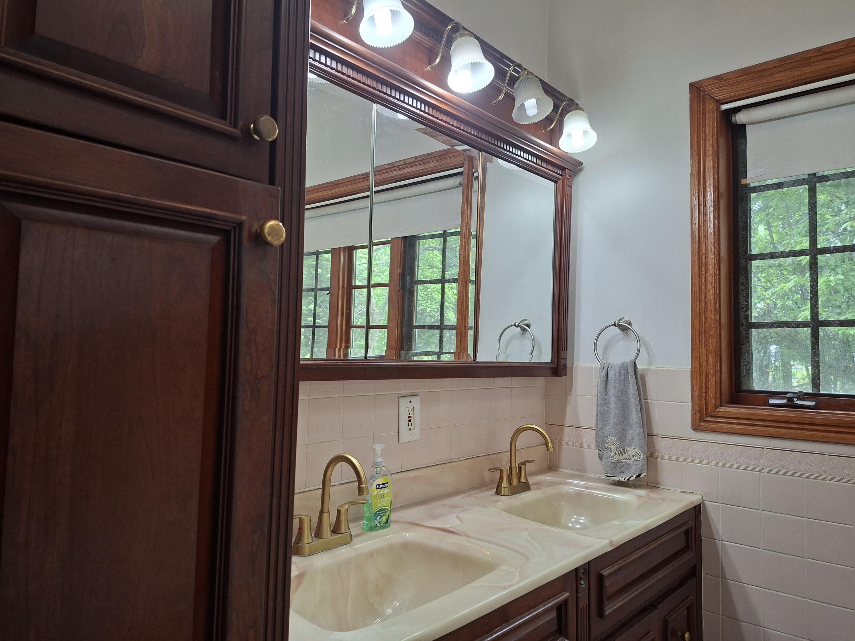 643 N 50 W, Valparaiso, IN 46385; Image #109