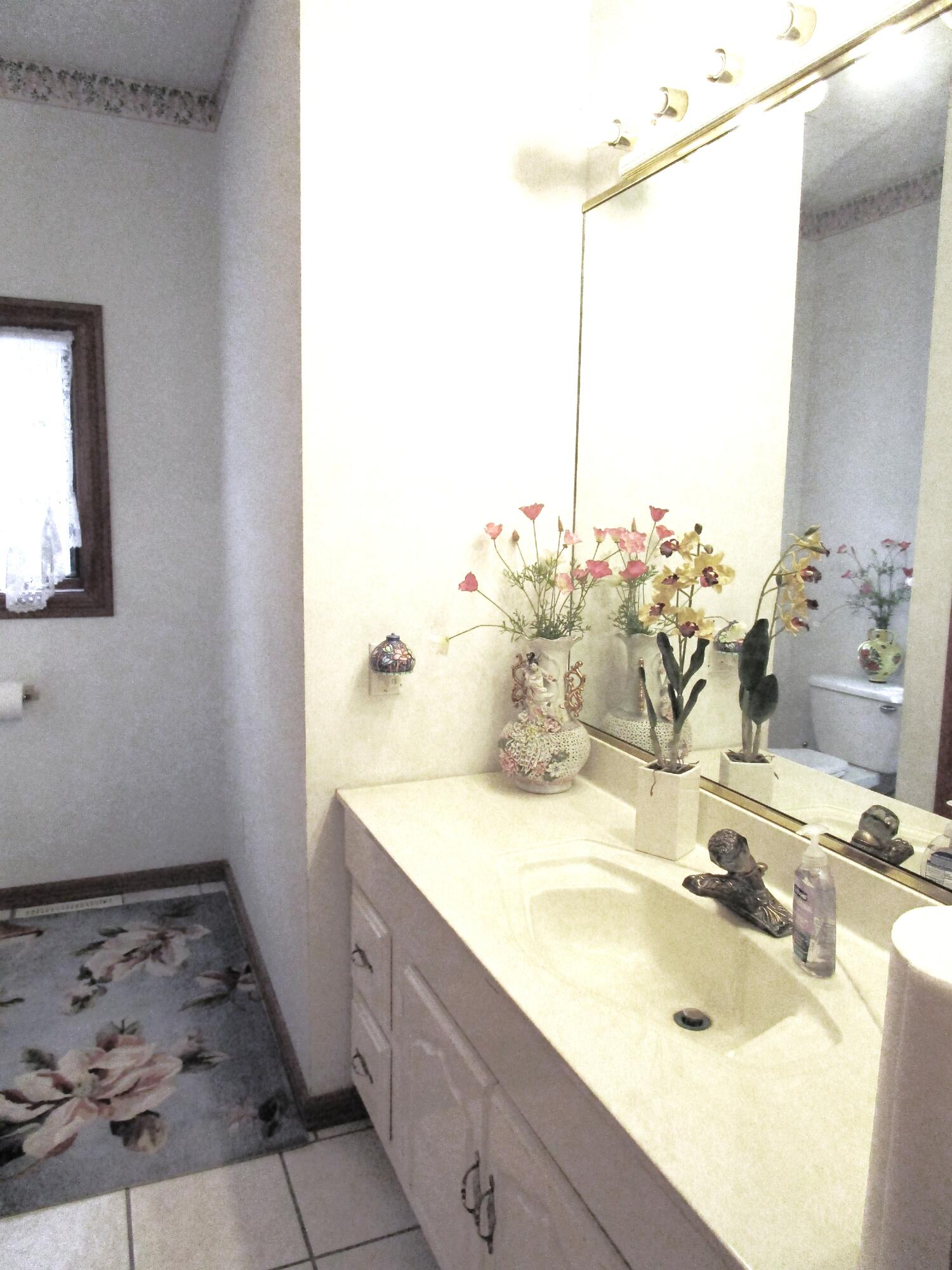 643 N 50 W, Valparaiso, IN 46385; Image #22