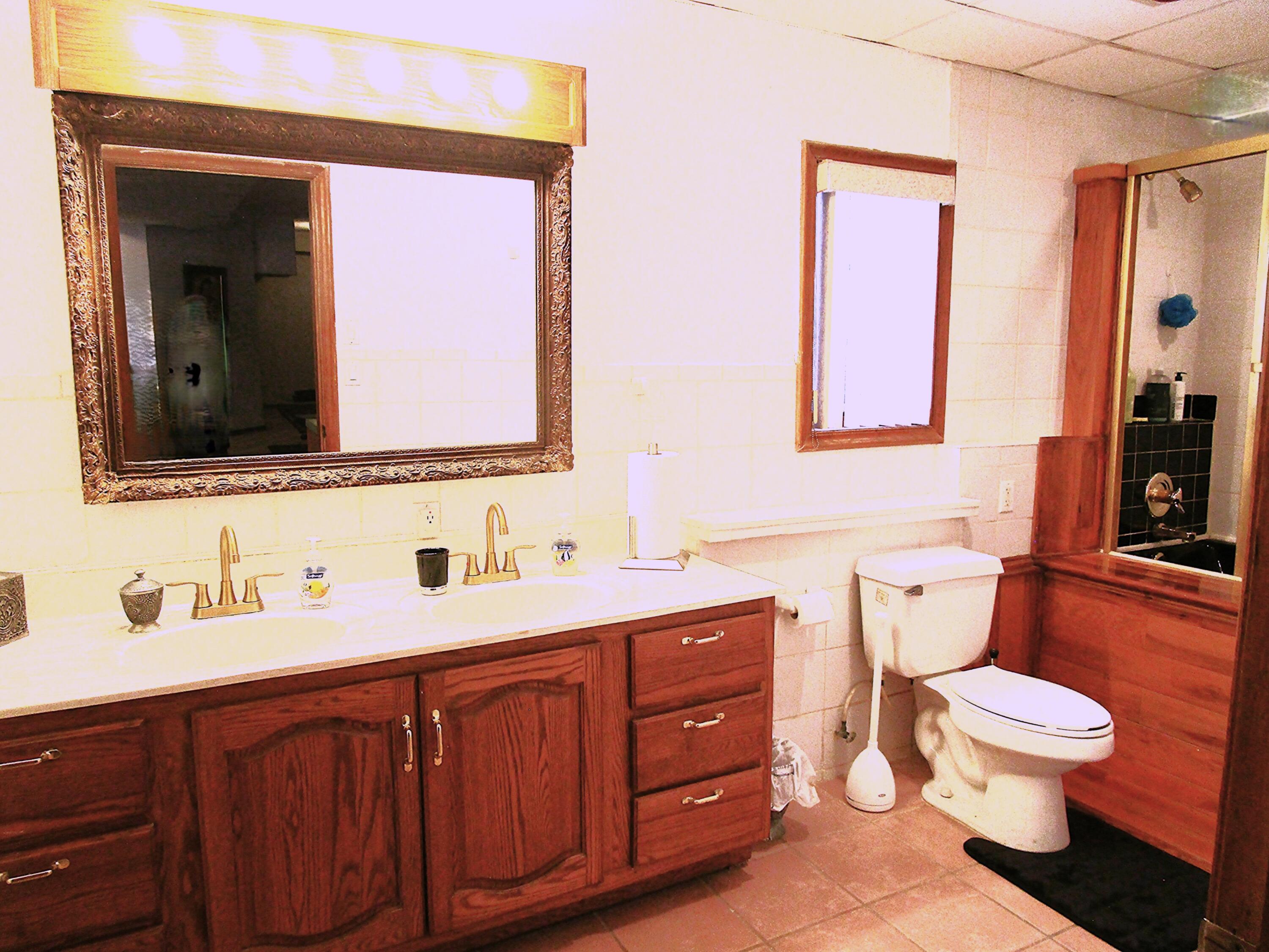 643 N 50 W, Valparaiso, IN 46385; Image #66