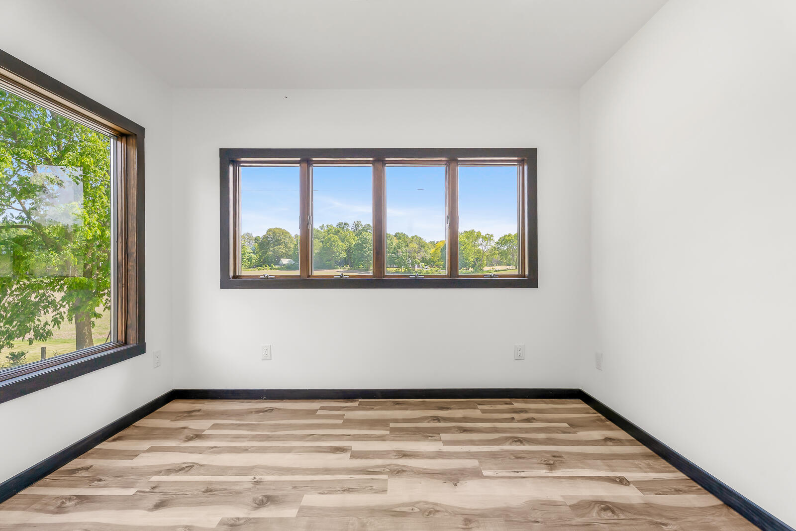7014 N Bungalow Drive, New Carlisle, IN 46552; Image #30