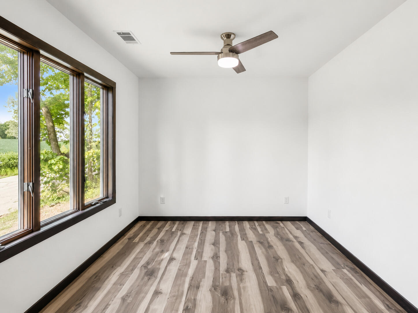 7014 N Bungalow Drive, New Carlisle, IN 46552; Image #31