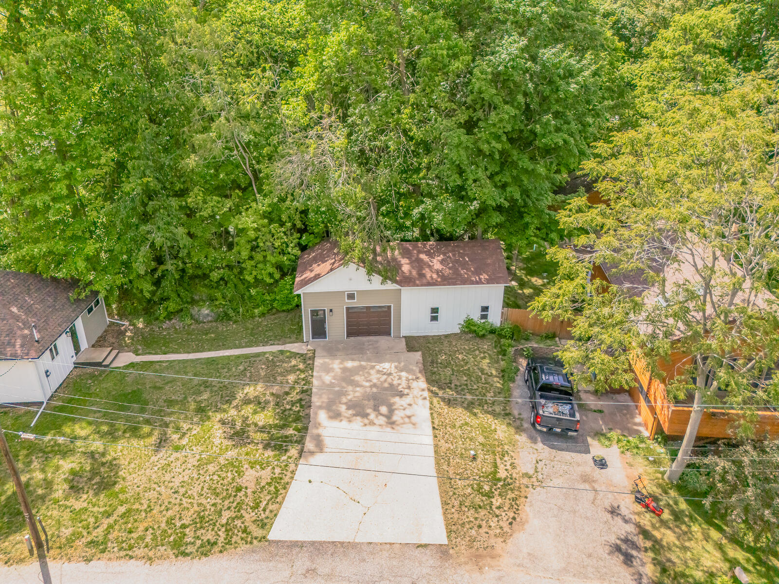 7014 N Bungalow Drive, New Carlisle, IN 46552; Image #71
