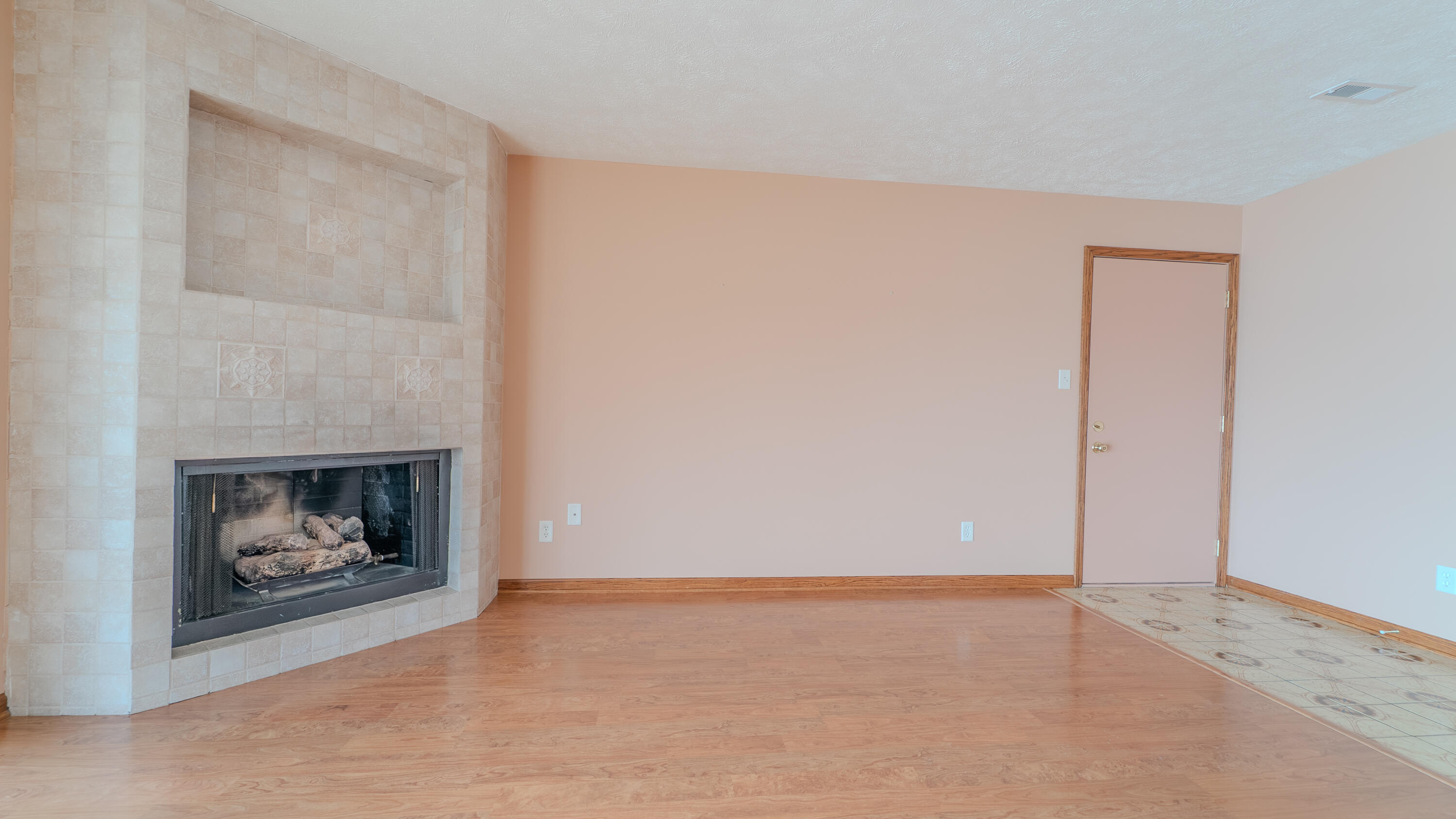 8121 Lakeshore Drive, Cedar Lake, IN #6, 46303; Image #23