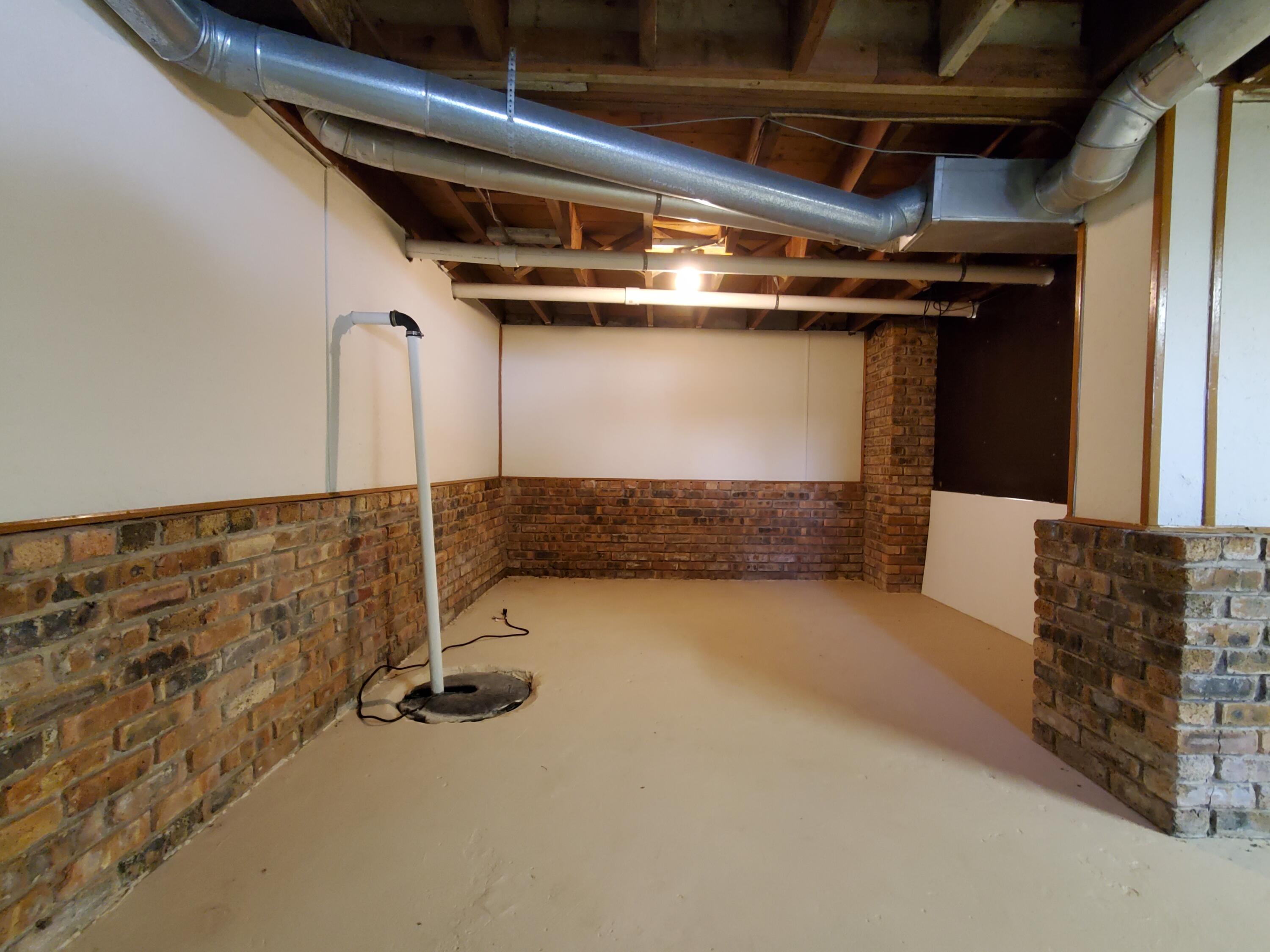 201 W Halleck Street, Morocco, IN 47963; Image #12