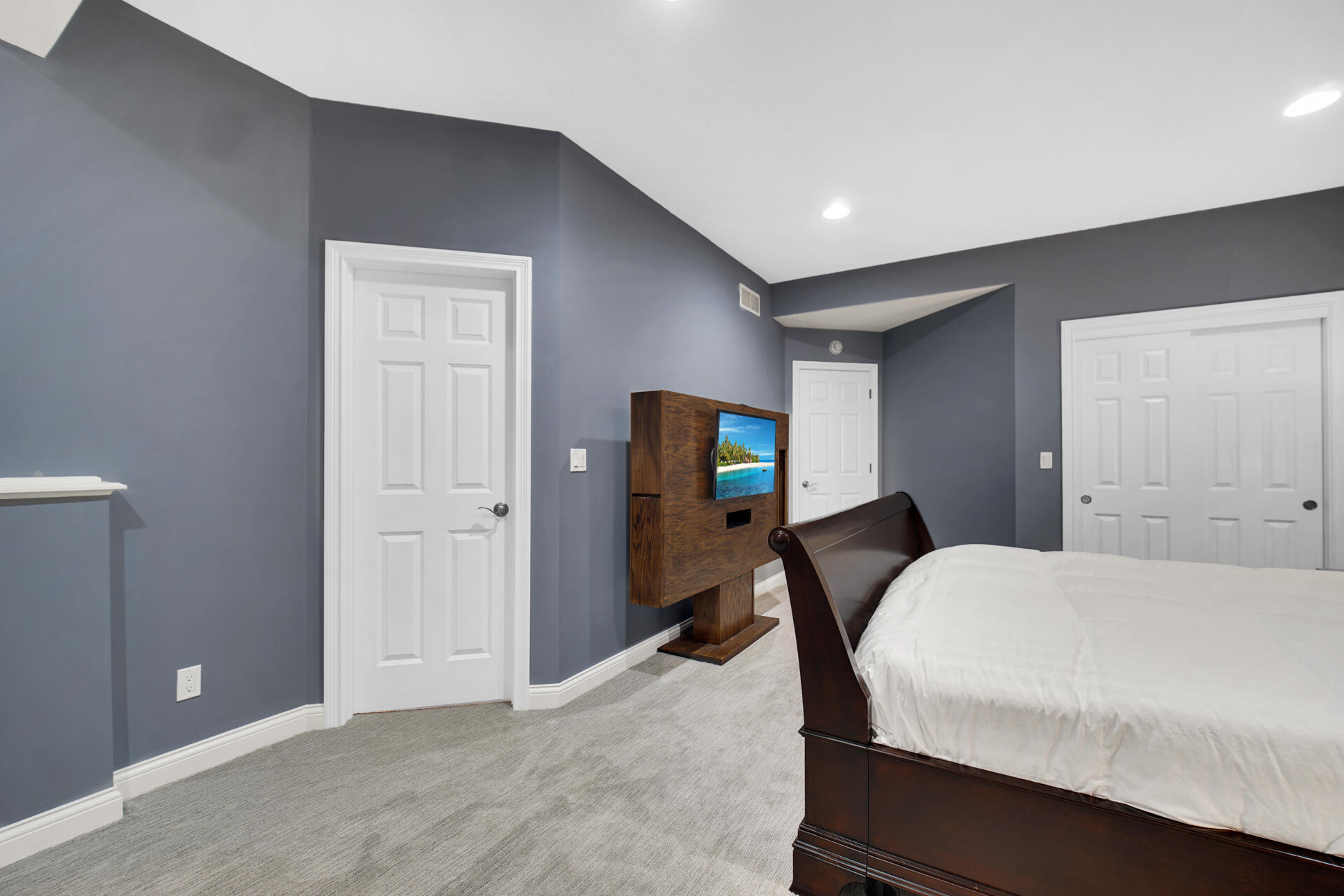 53 Braemar Drive, Valparaiso, IN 46385; Image #32