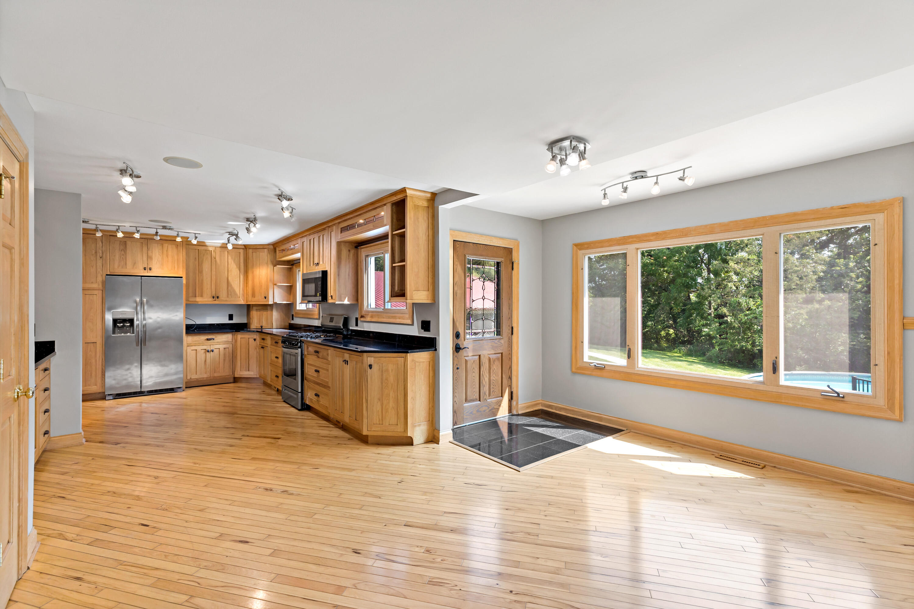 5496 W 107th Court, Crown Point, IN 46307; Image #11
