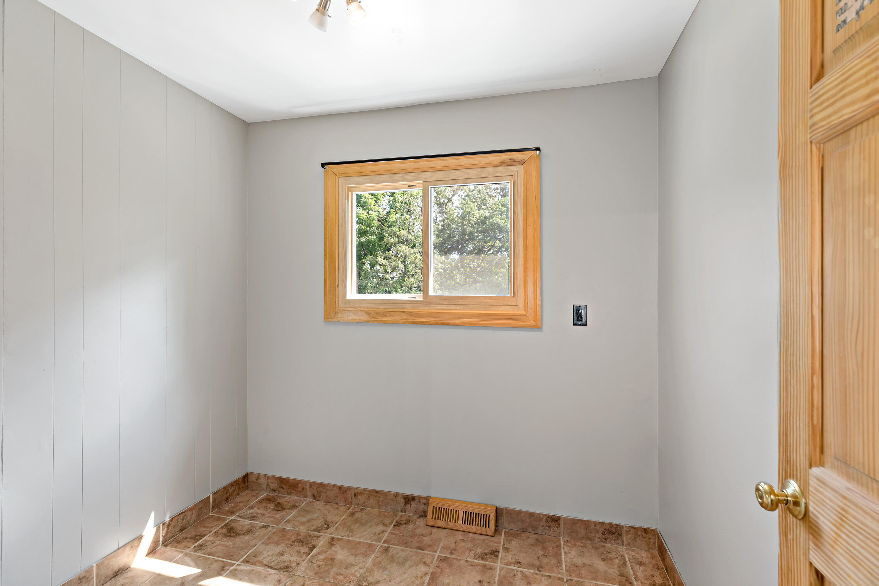 5496 W 107th Court, Crown Point, IN 46307; Image #15