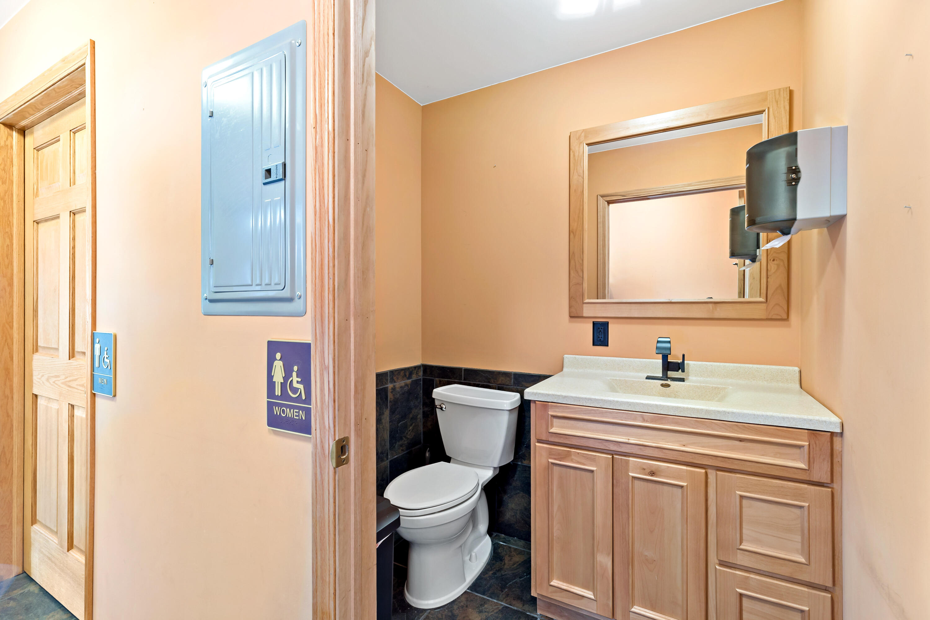 5496 W 107th Court, Crown Point, IN 46307; Image #39