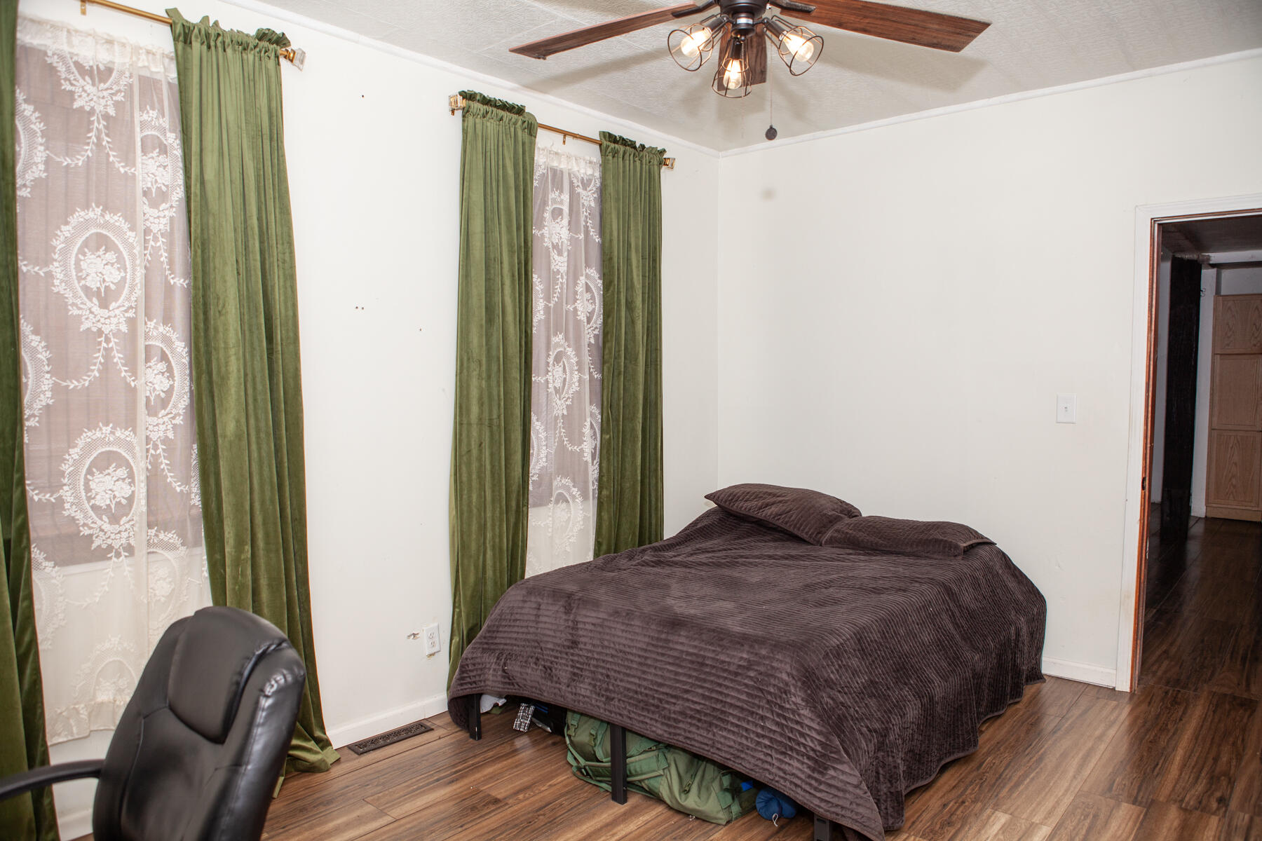 354 W 550 S, Boone Grove, IN 46302; Image #15