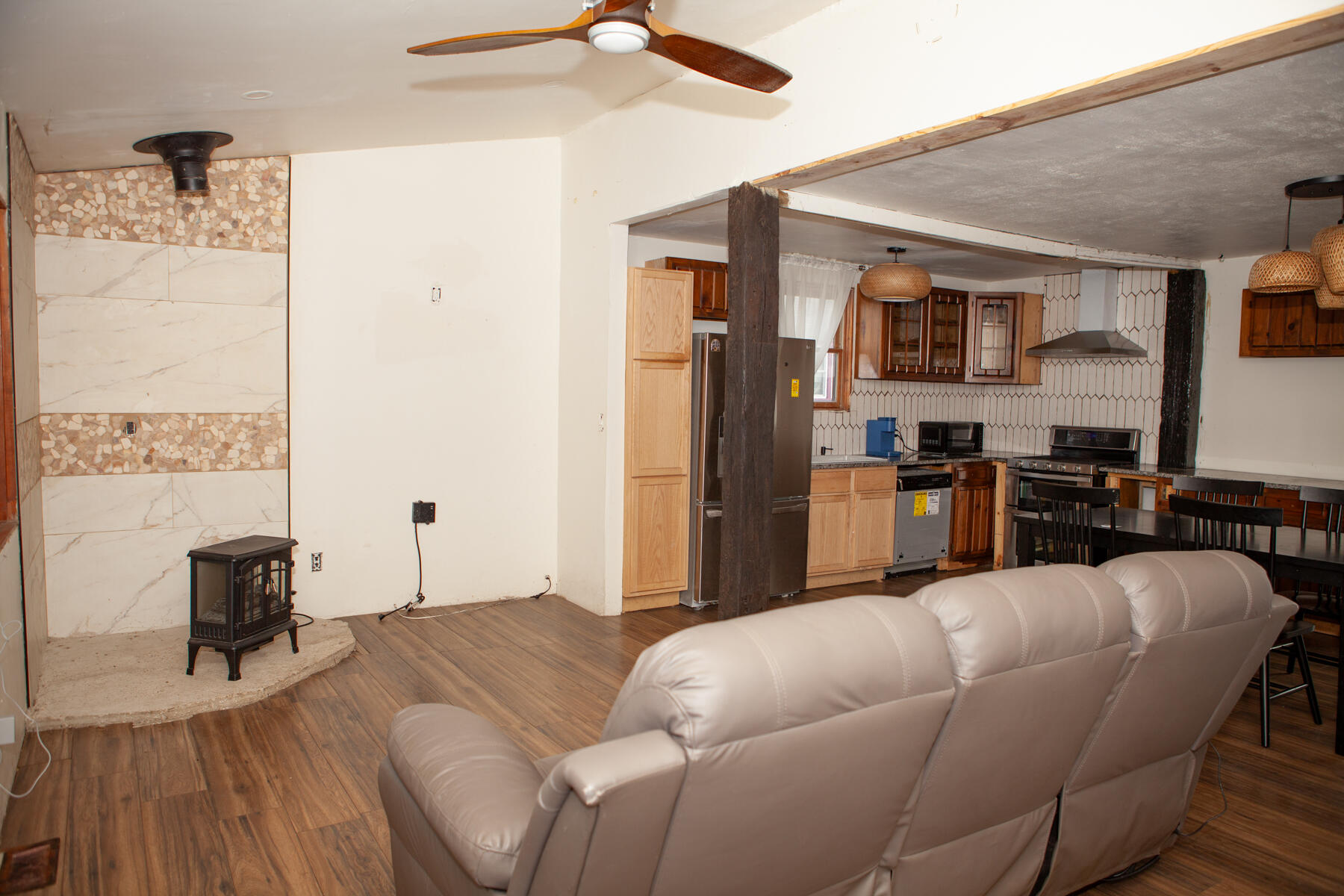 354 W 550 S, Boone Grove, IN 46302; Image #2