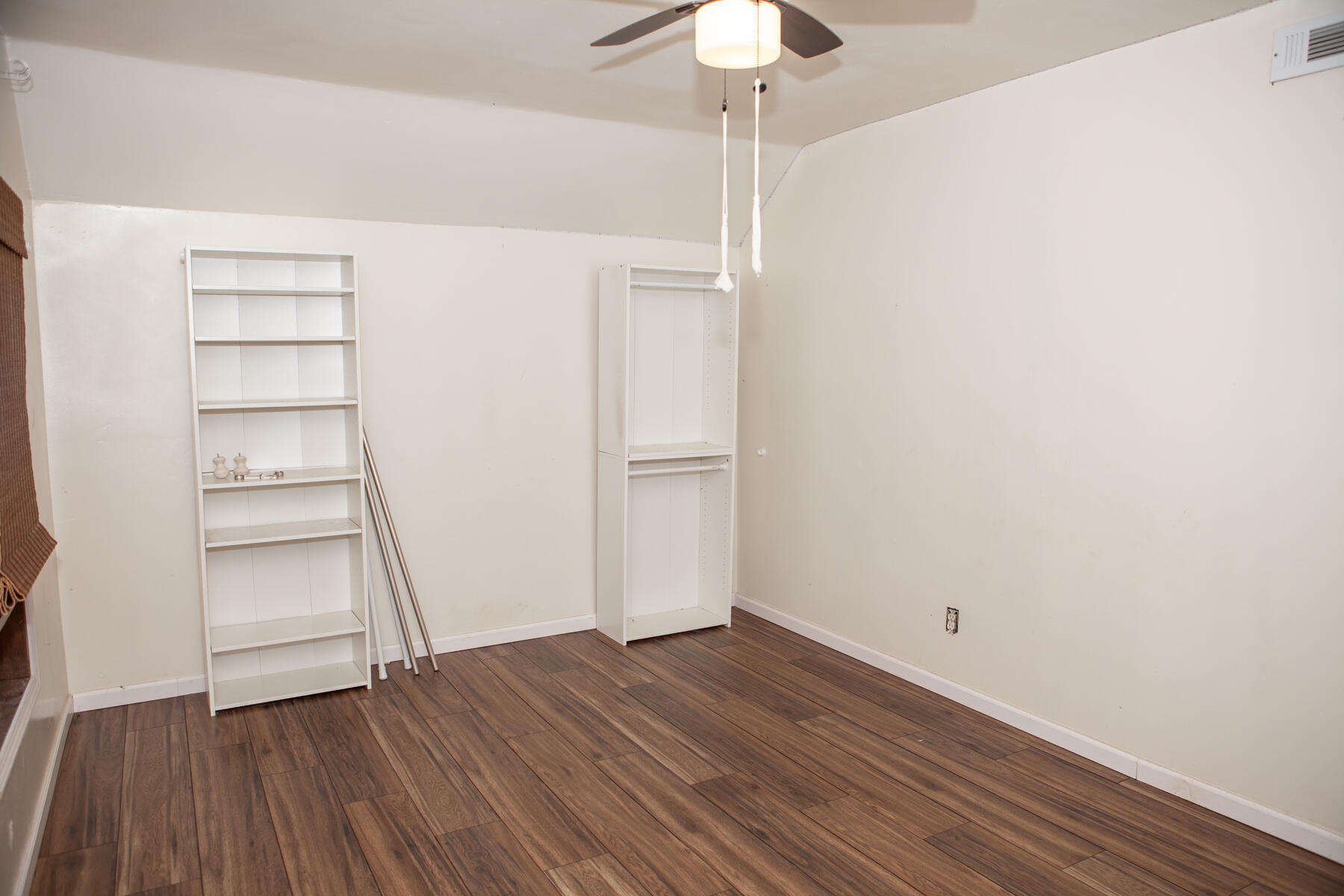 354 W 550 S, Boone Grove, IN 46302; Image #21