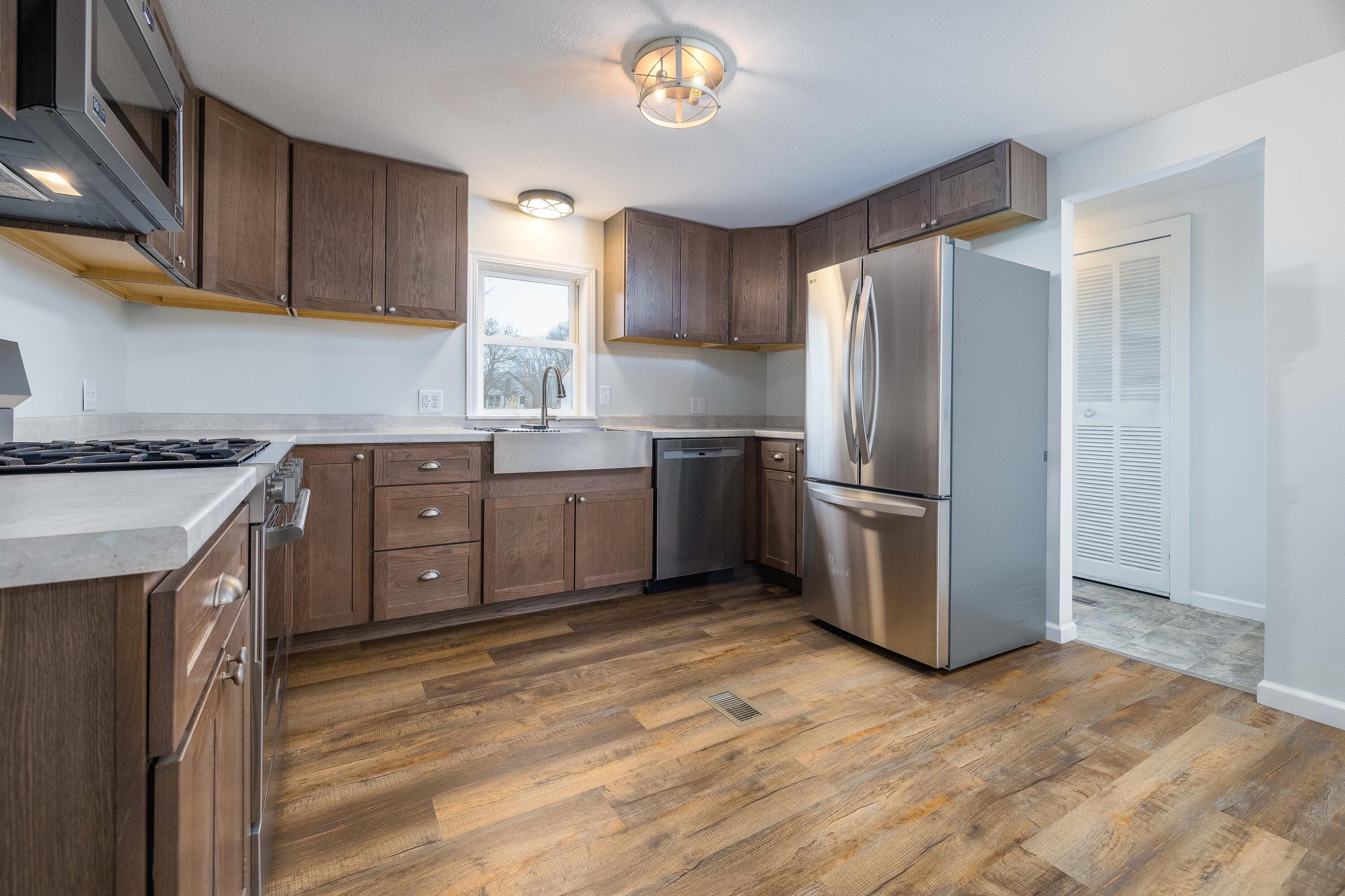 306 S Chestnut Street, Earl Park, IN 47942; Image #7