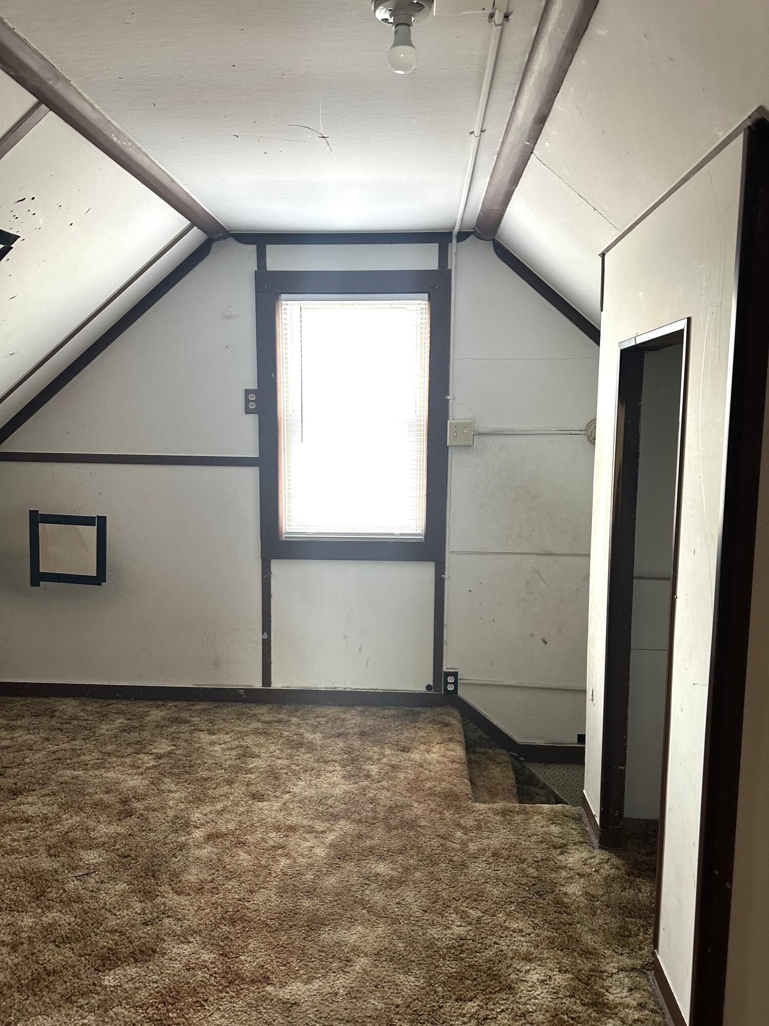 4319 Torrence Avenue, Hammond, IN 46327; Image #12