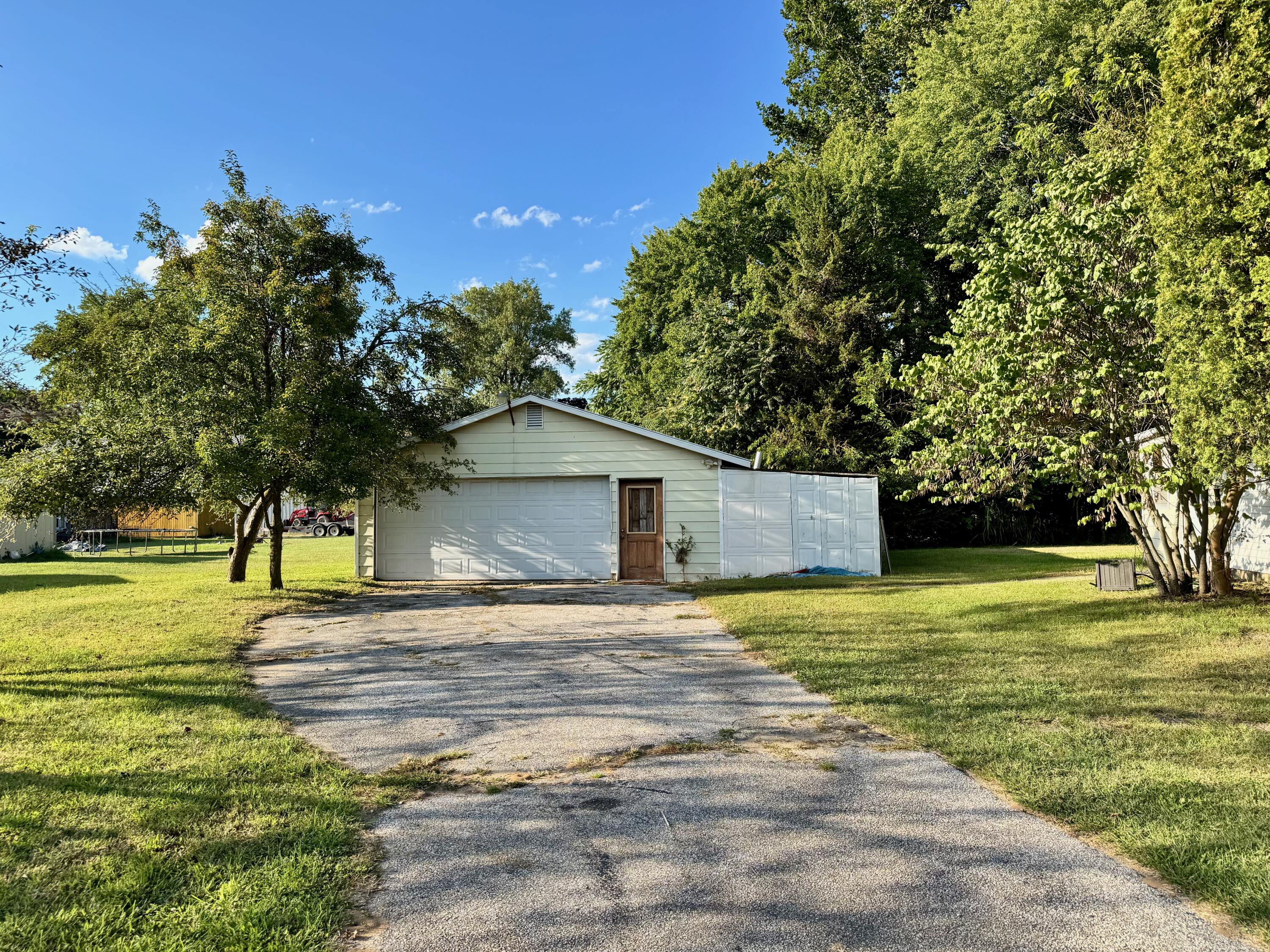 6620 E State Road 10, Knox, IN 46534; Image #16