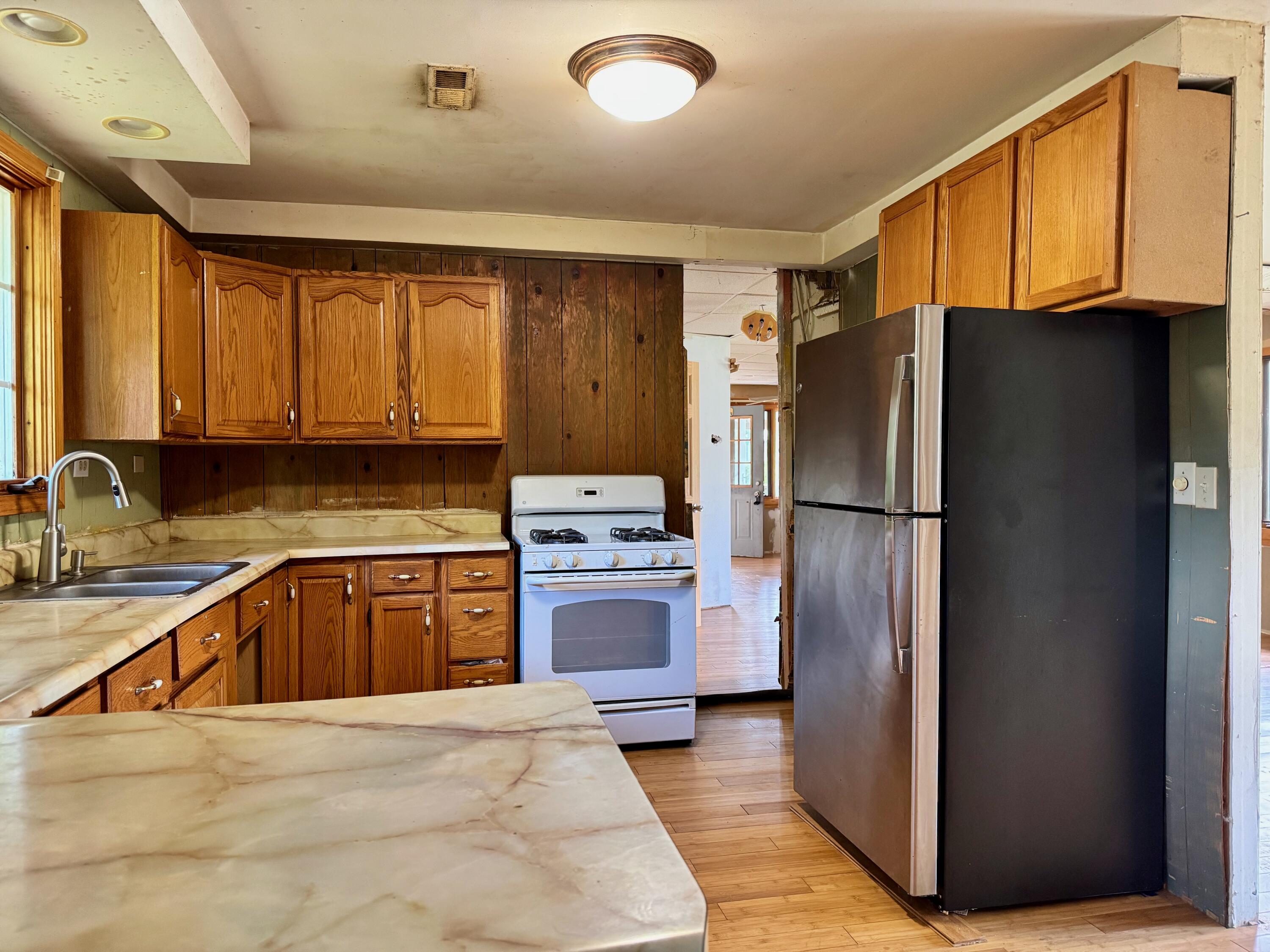 6620 E State Road 10, Knox, IN 46534; Image #9