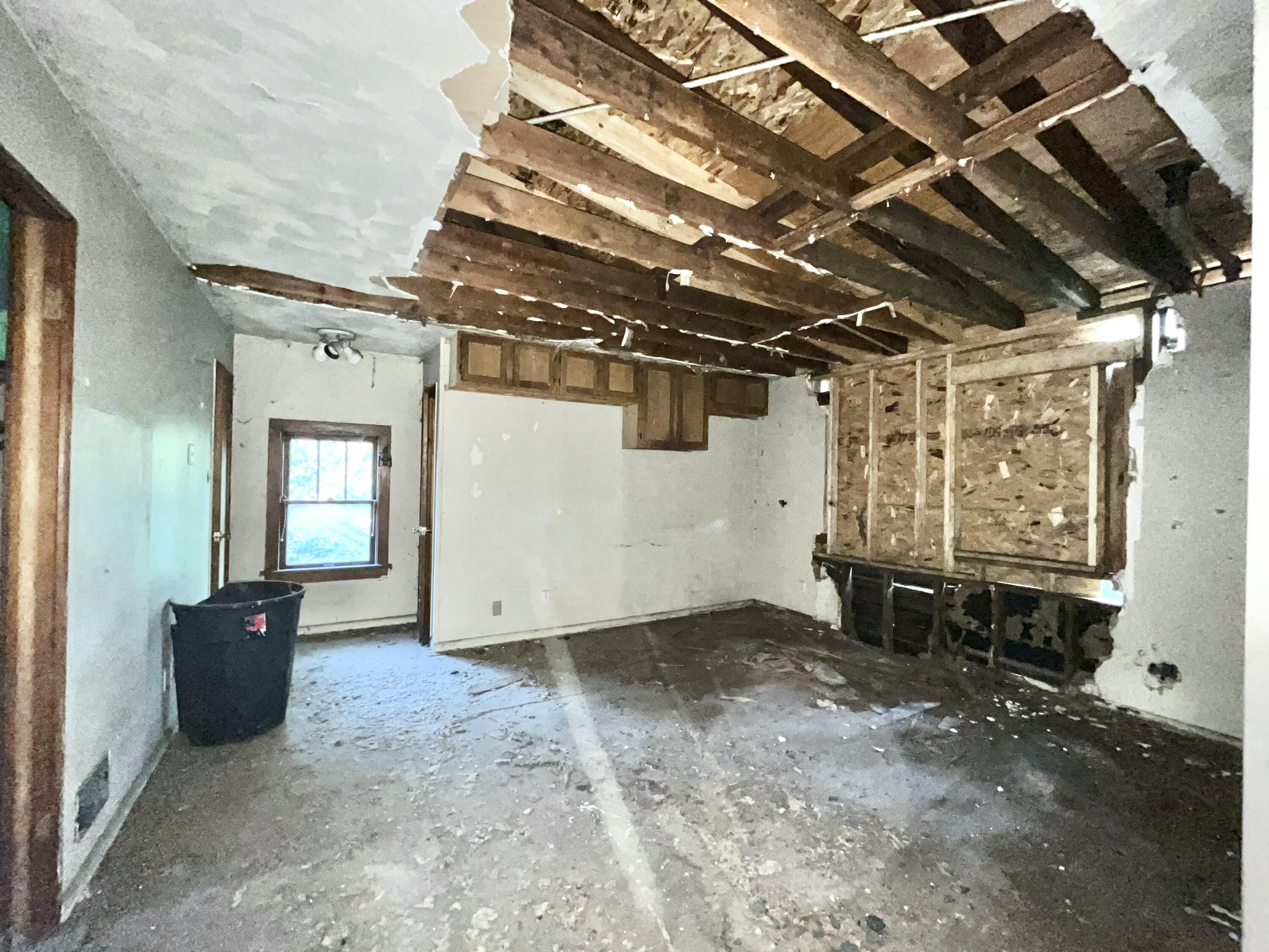 856 Kentucky Street, Gary, IN 46402; Image #11