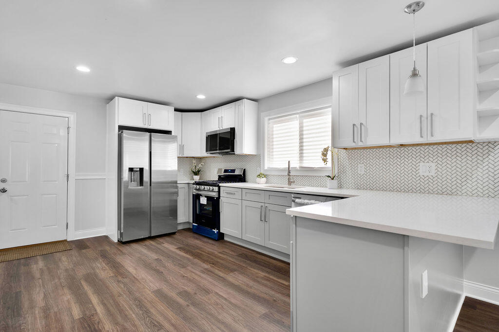 1297 W 17th Avenue, Gary, IN 46407; Image #7