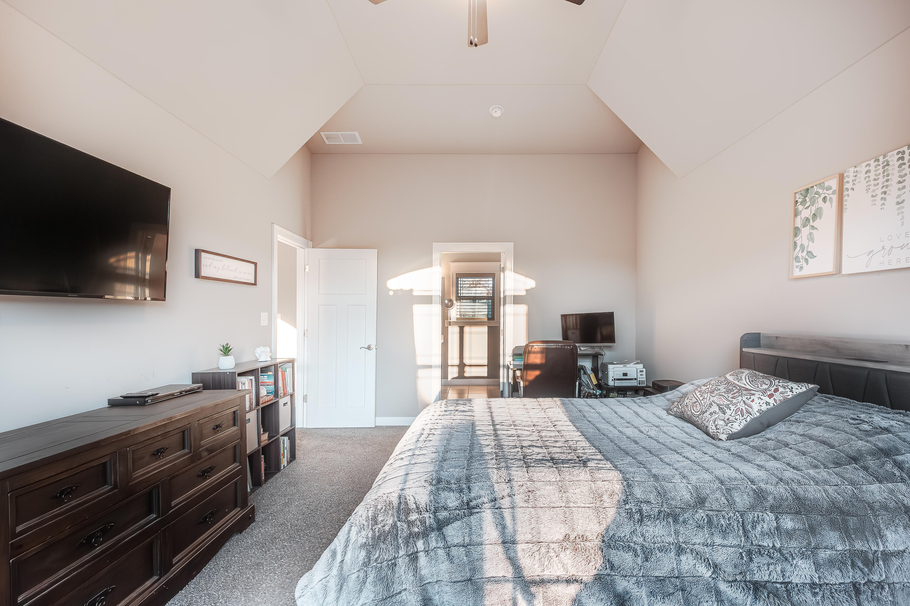 4010 Crown Drive, Valparaiso, IN 46383; Image #20