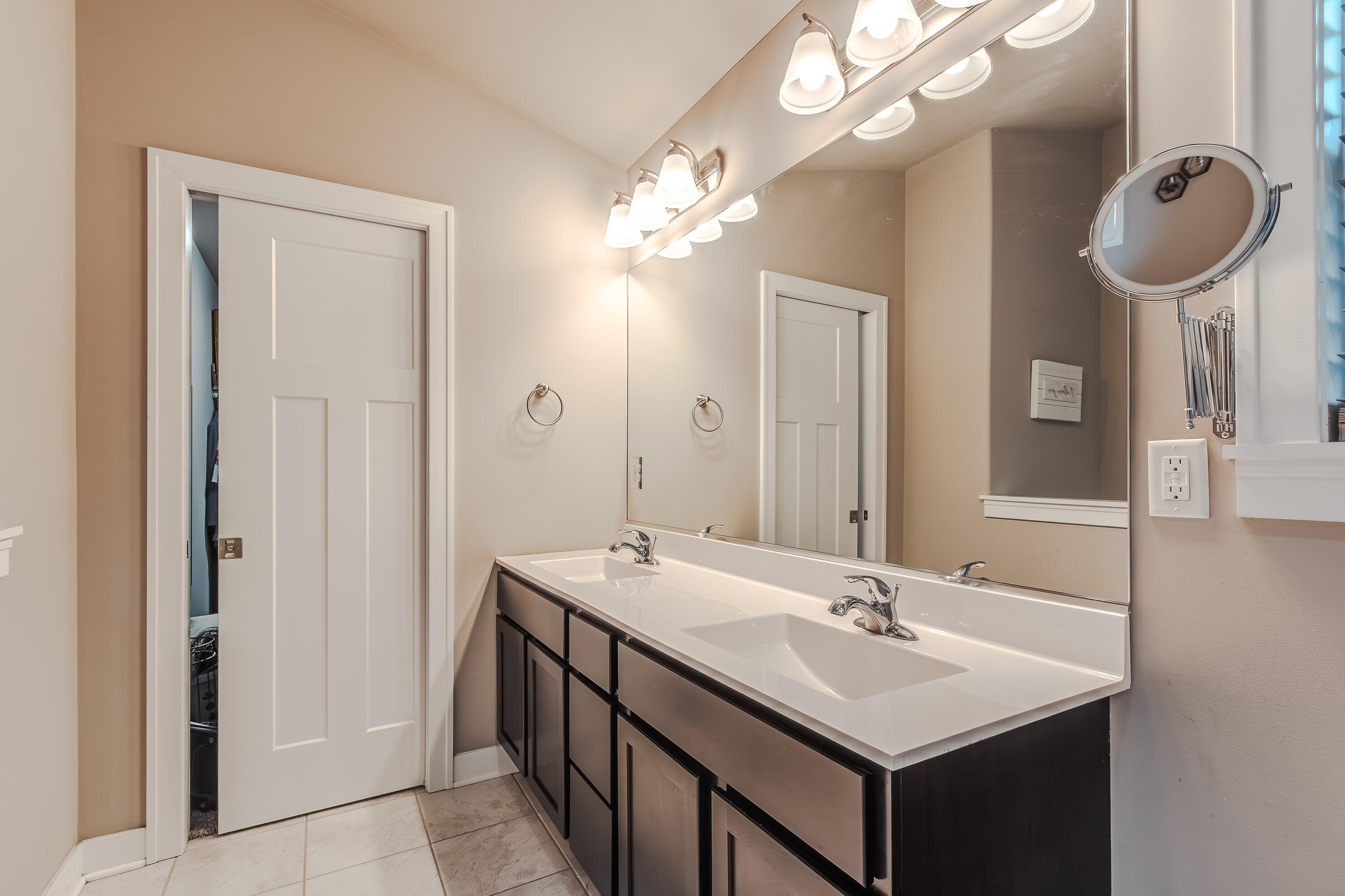 4010 Crown Drive, Valparaiso, IN 46383; Image #21