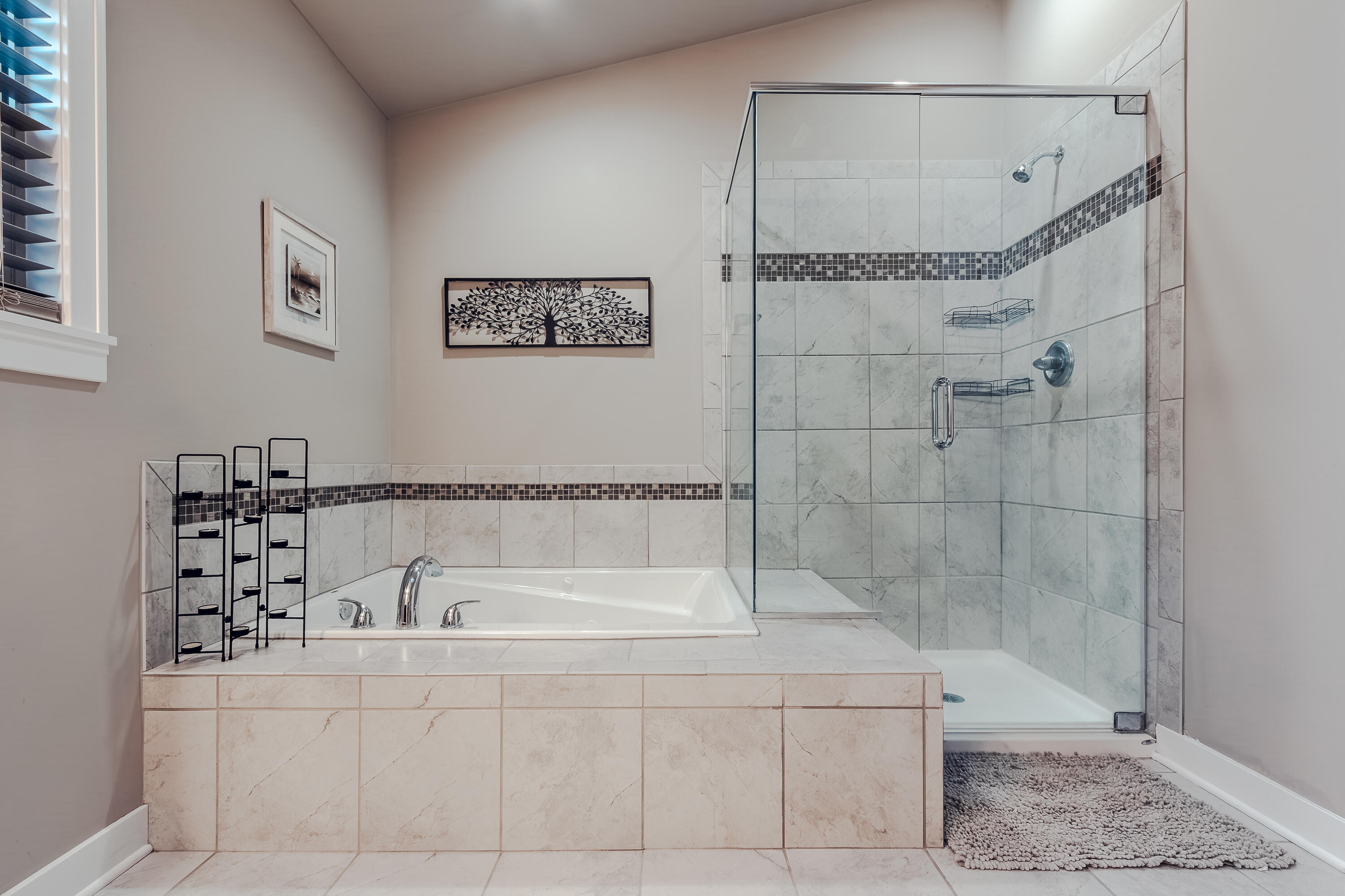 4010 Crown Drive, Valparaiso, IN 46383; Image #23