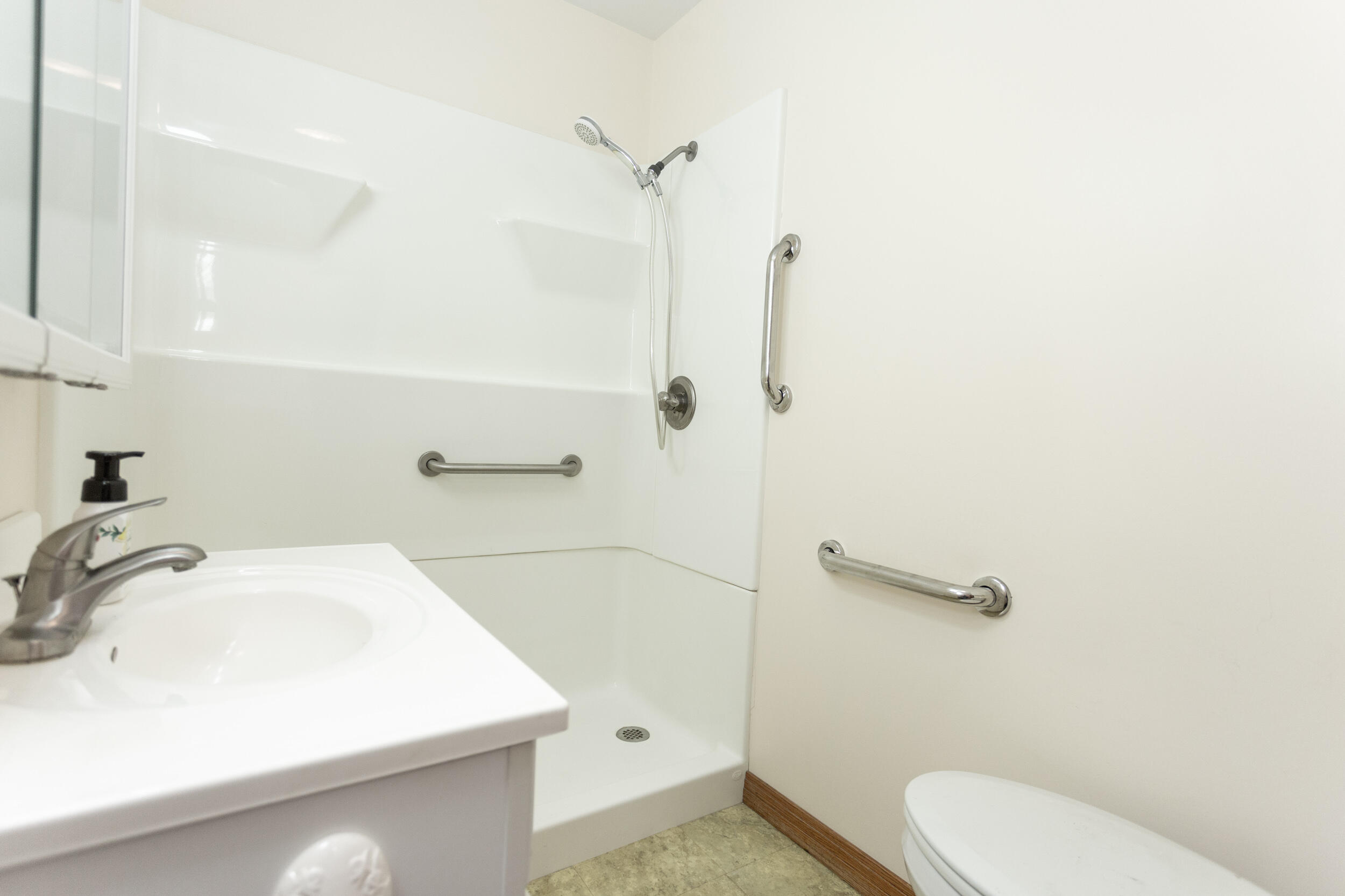 601 E Main Street, La Crosse, IN 46348; Image #22