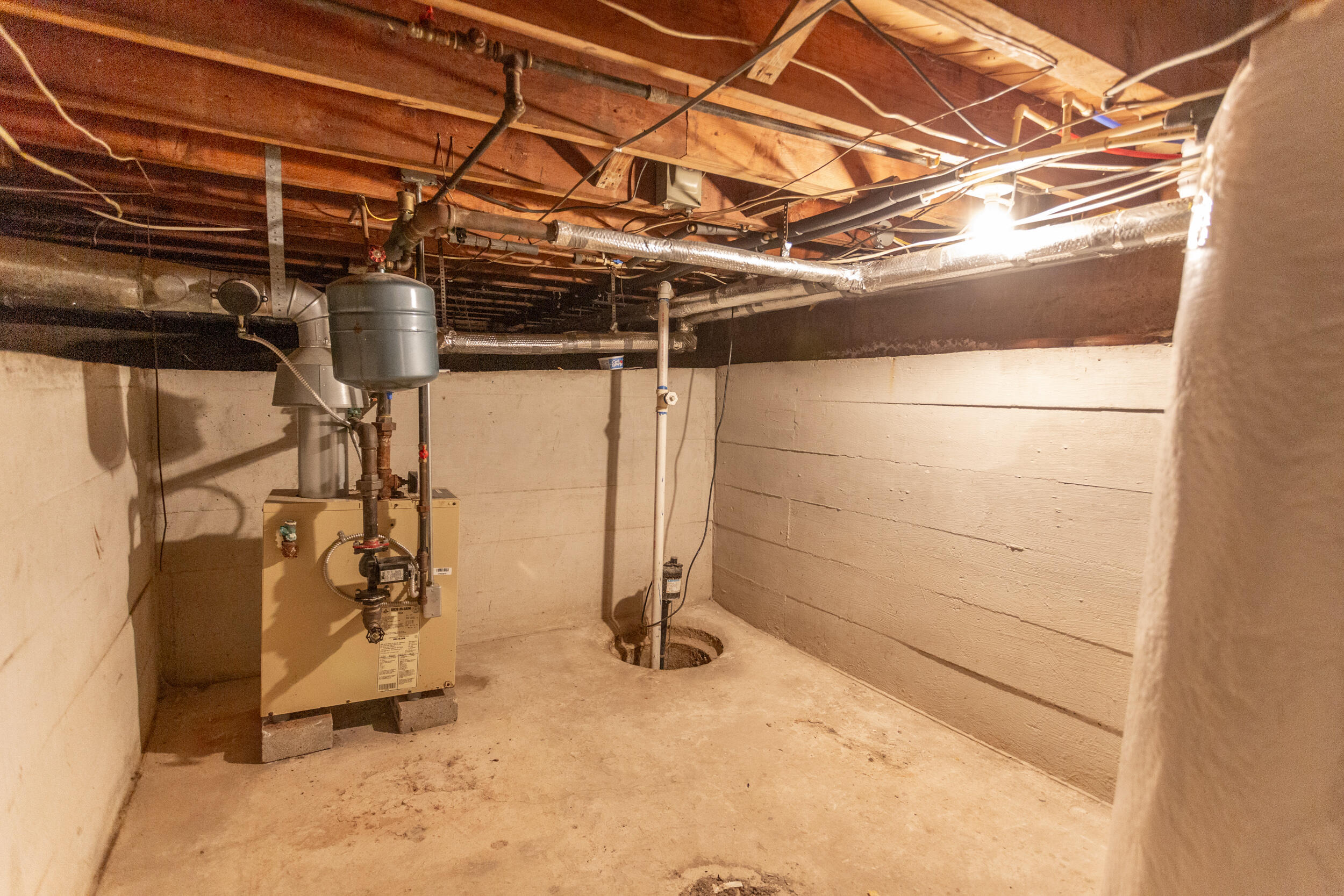 601 E Main Street, La Crosse, IN 46348; Image #23