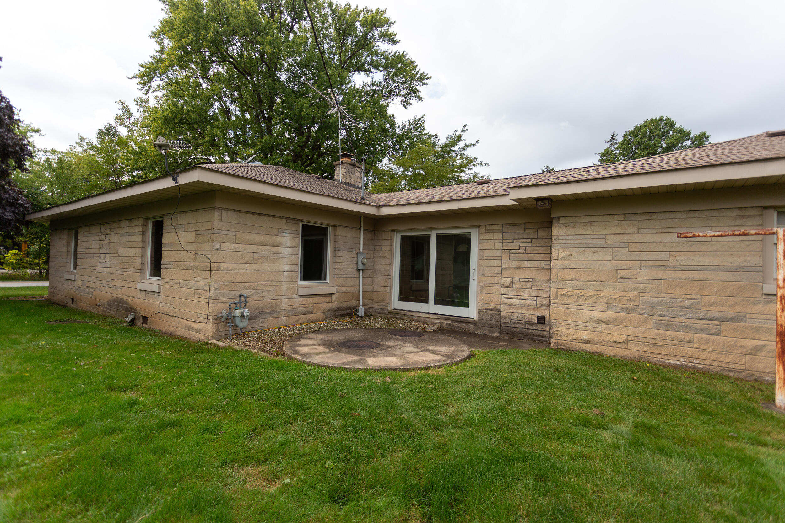 601 E Main Street, La Crosse, IN 46348; Image #28