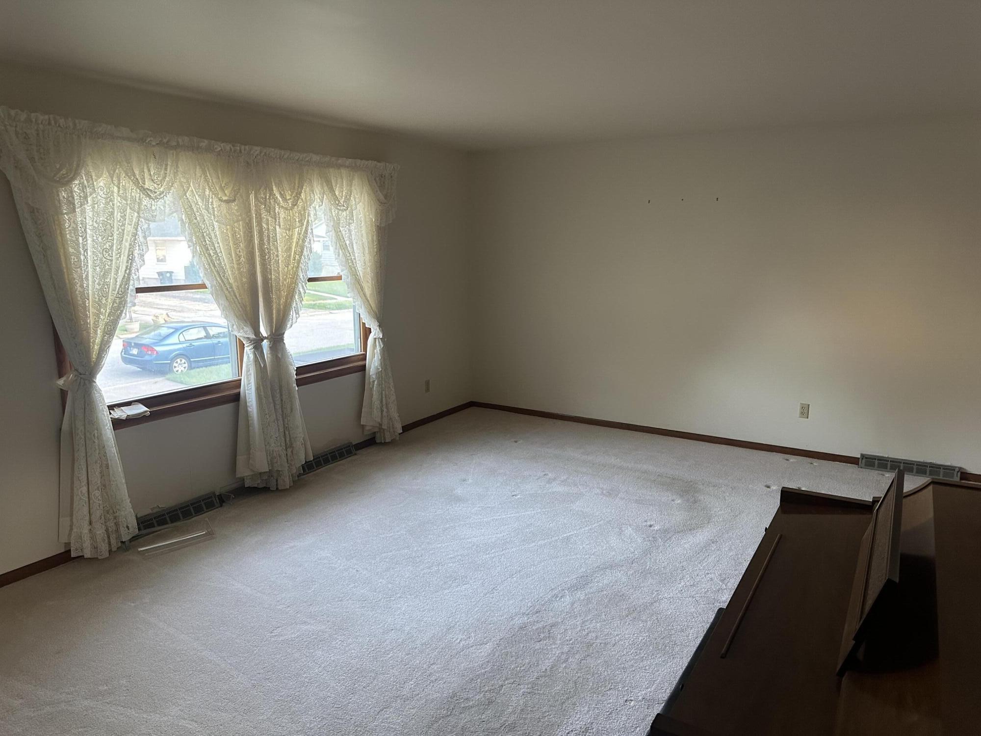 240 Rush Court, Hobart, IN 46342; Image #3