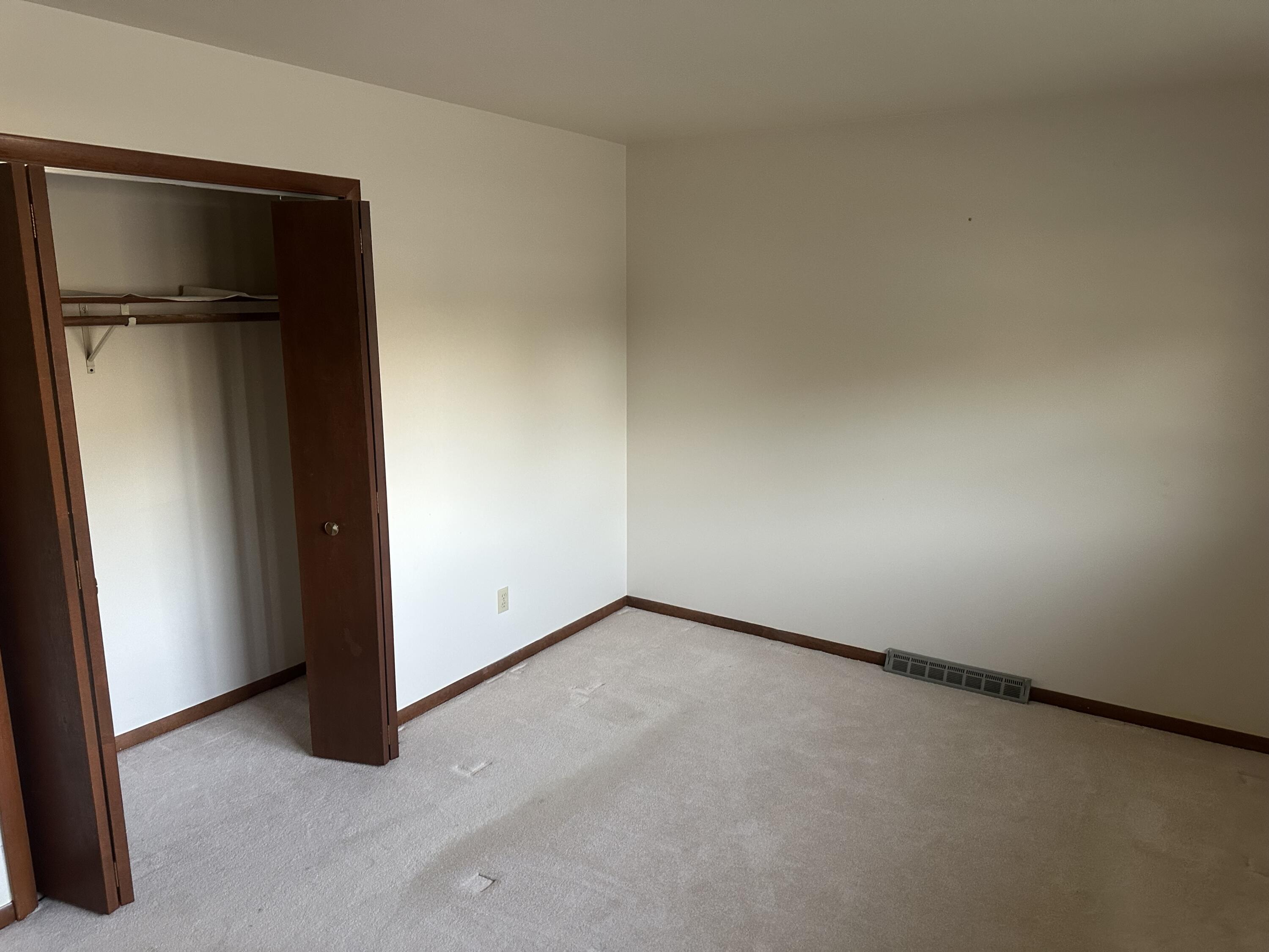 240 Rush Court, Hobart, IN 46342; Image #7