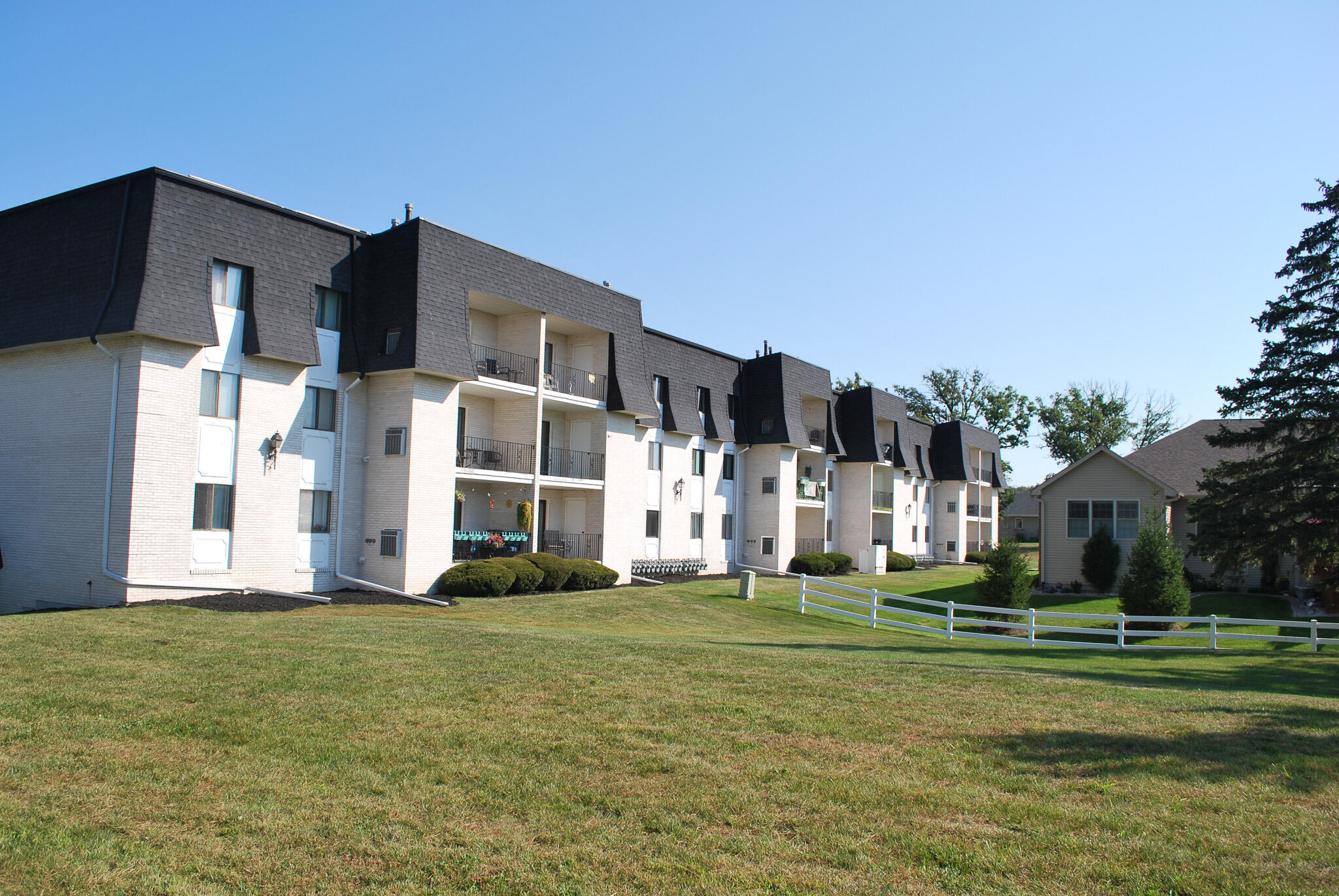 321 Deerpath Drive, Schererville, IN #210, 46375; Image #32