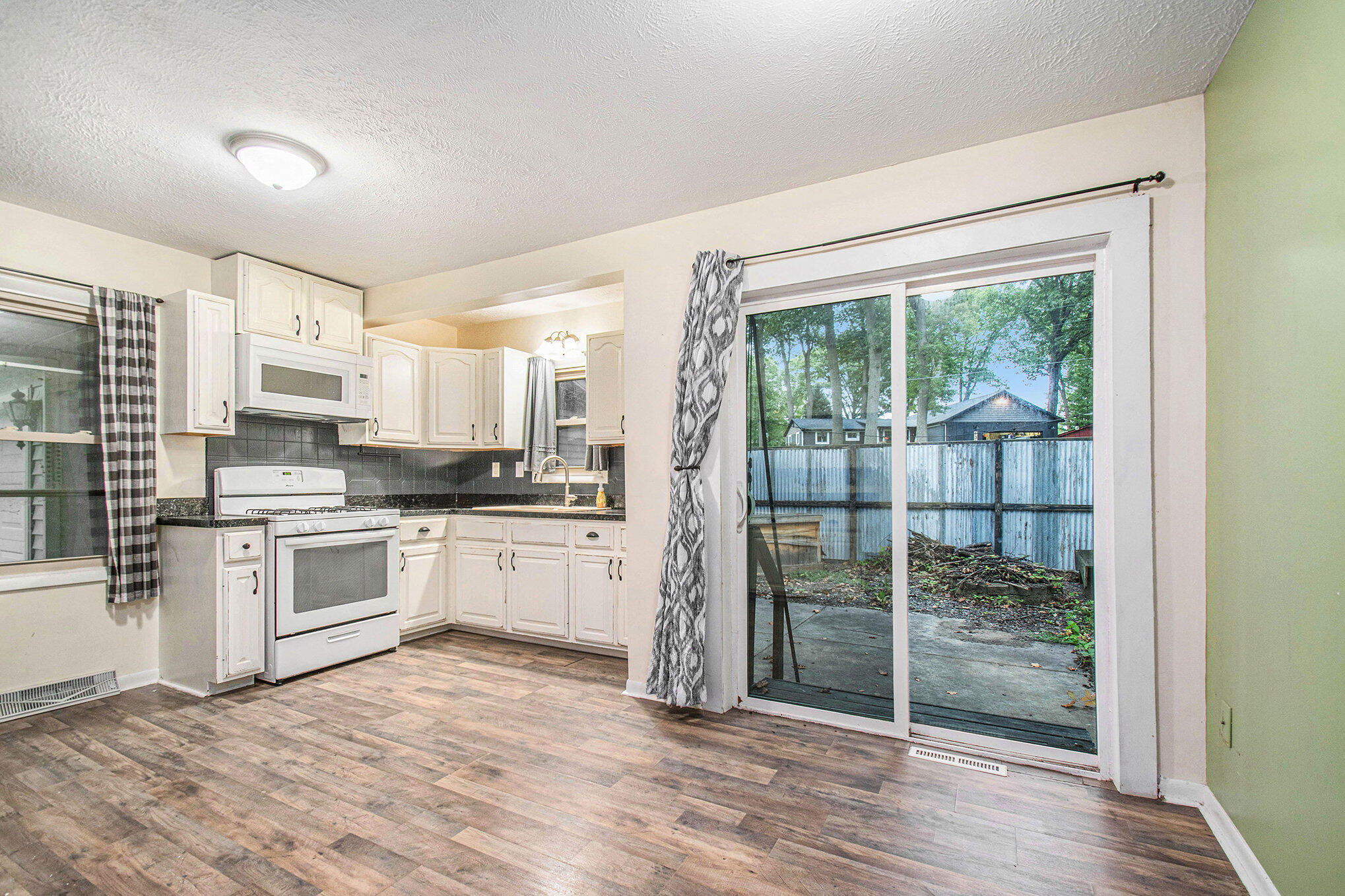 225 Holton Road, La Porte, IN 46350; Image #2