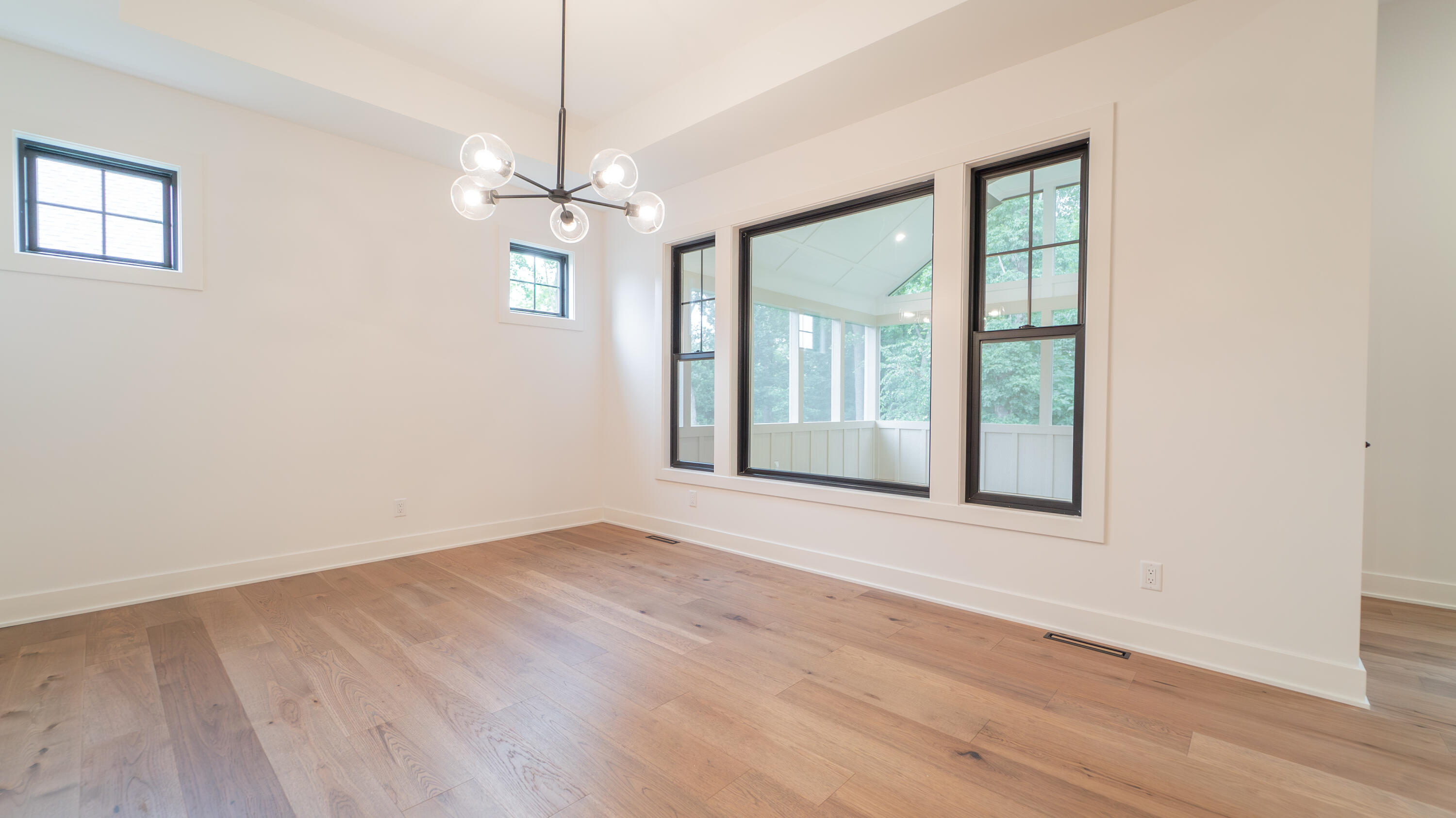 161 N Winterberry Drive, Valparaiso, IN 46385; Image #13