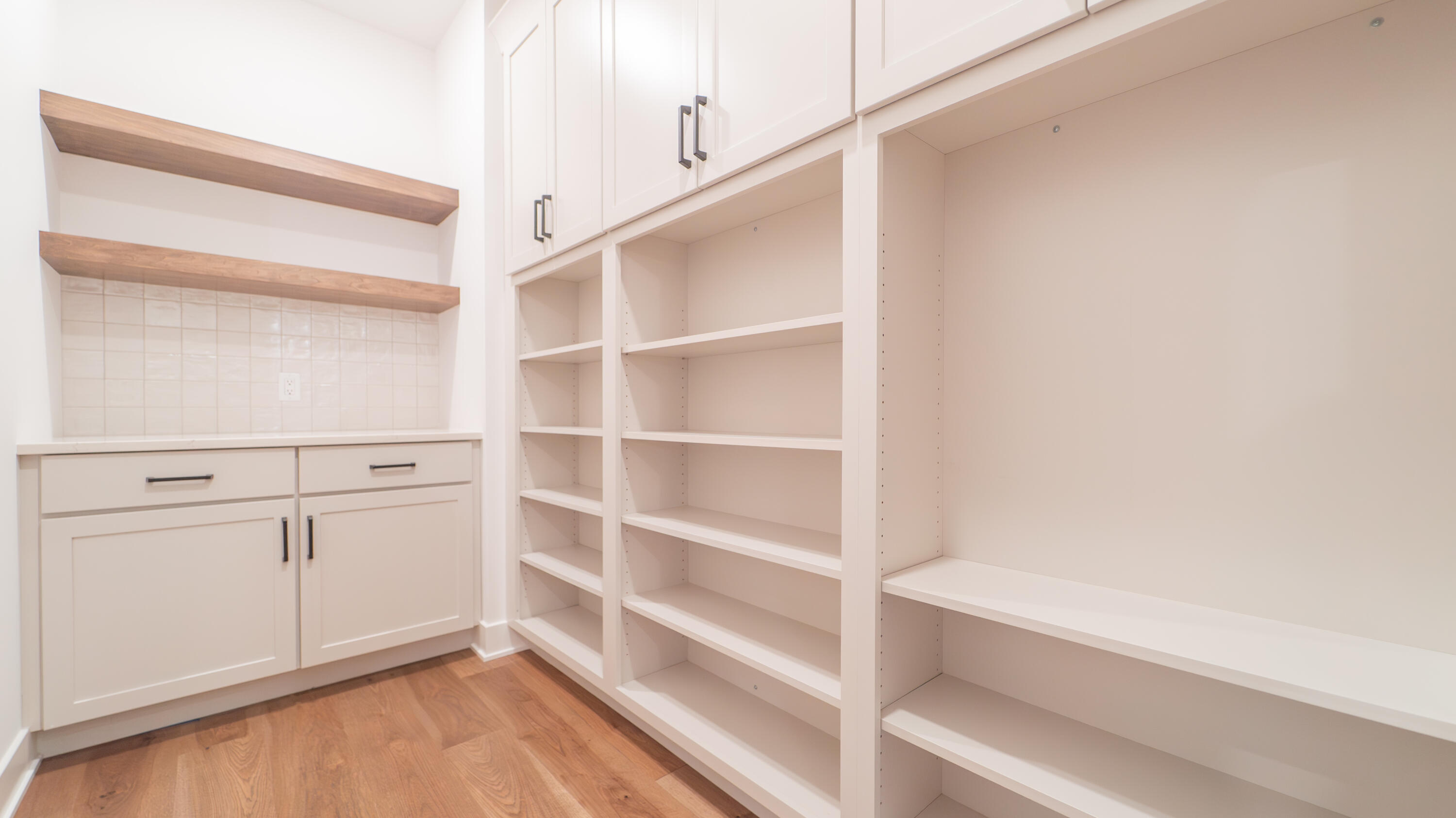 161 N Winterberry Drive, Valparaiso, IN 46385; Image #19