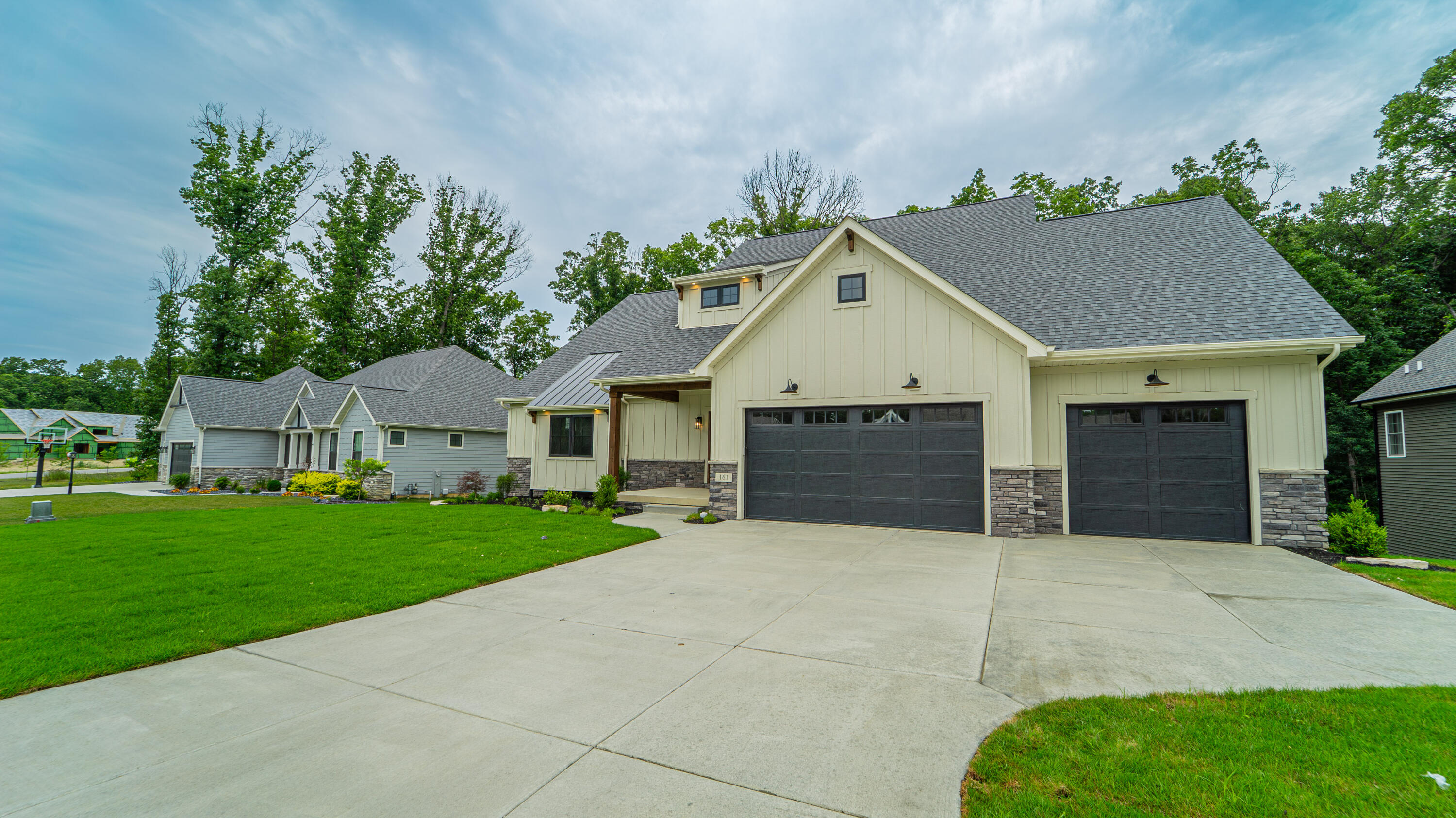 161 N Winterberry Drive, Valparaiso, IN 46385; Image #2