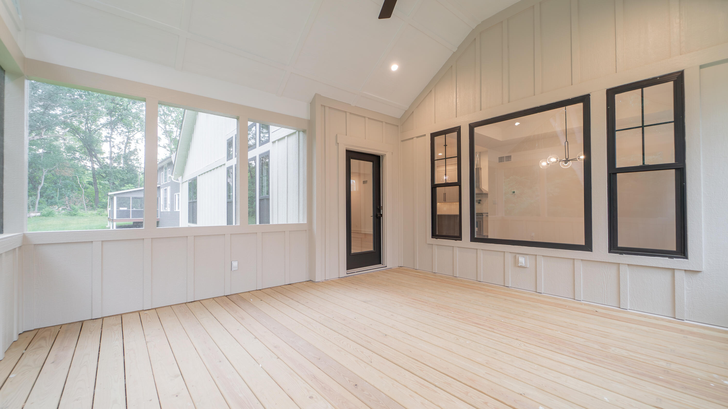 161 N Winterberry Drive, Valparaiso, IN 46385; Image #27