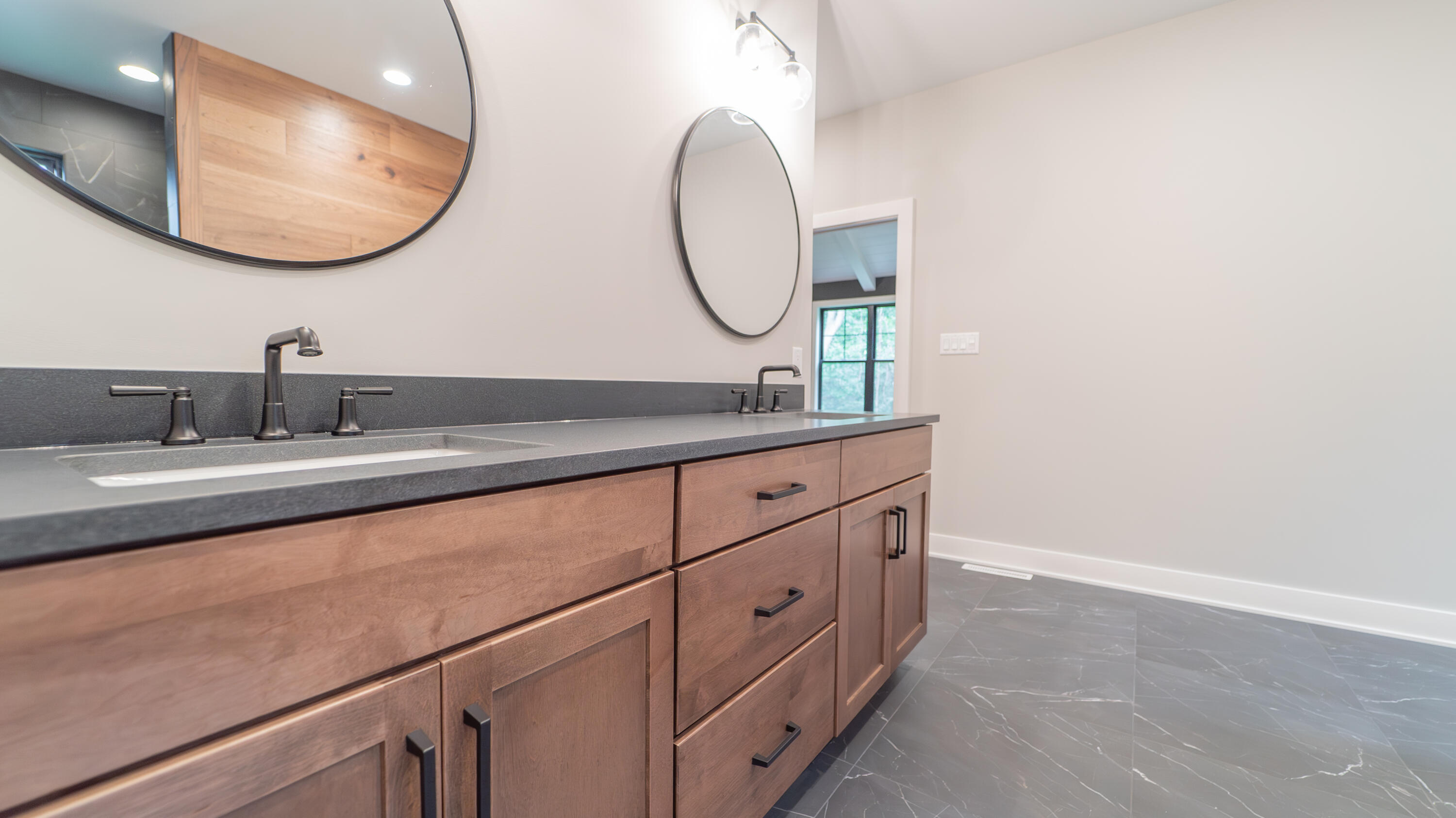 161 N Winterberry Drive, Valparaiso, IN 46385; Image #36