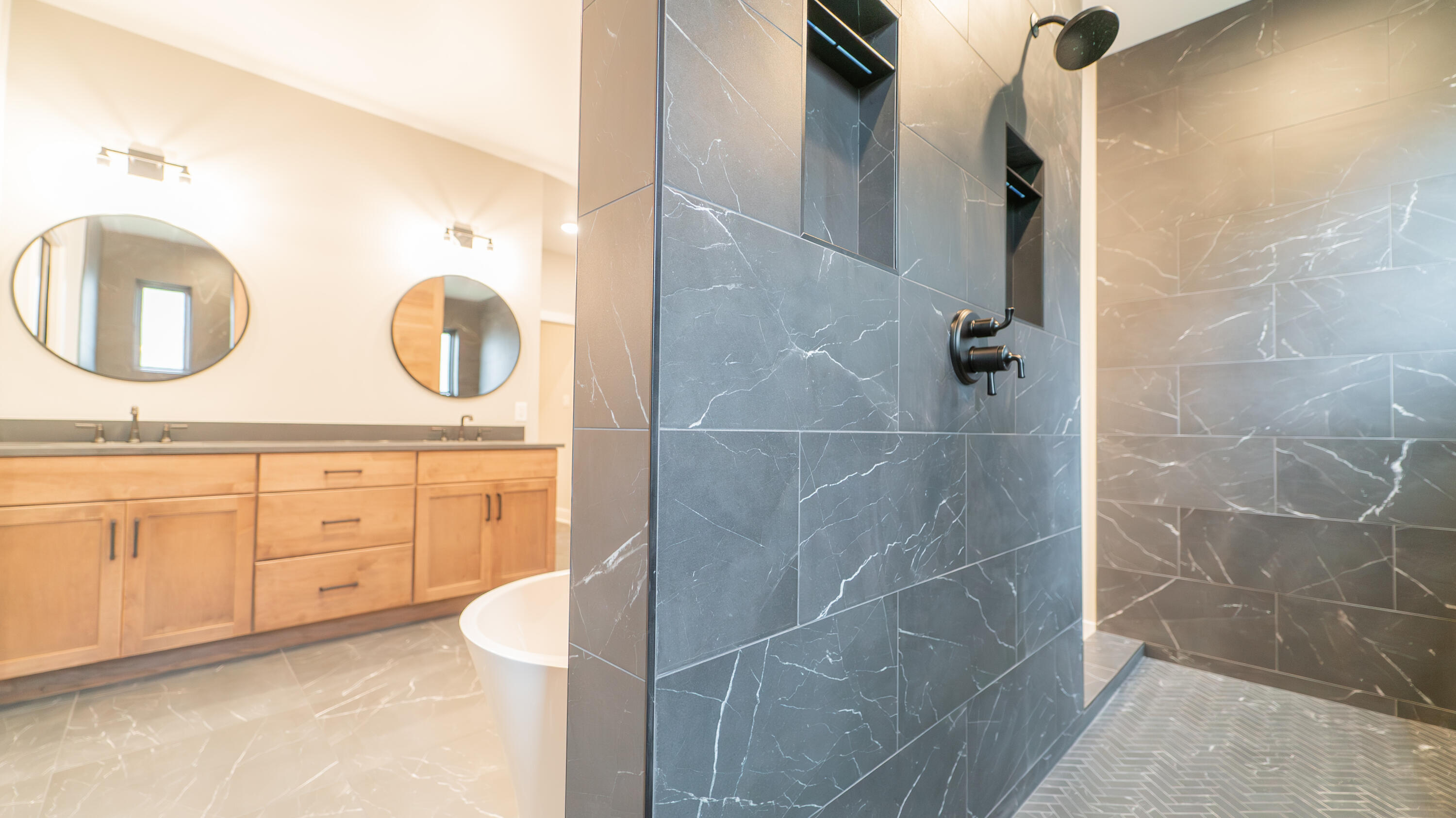 161 N Winterberry Drive, Valparaiso, IN 46385; Image #37