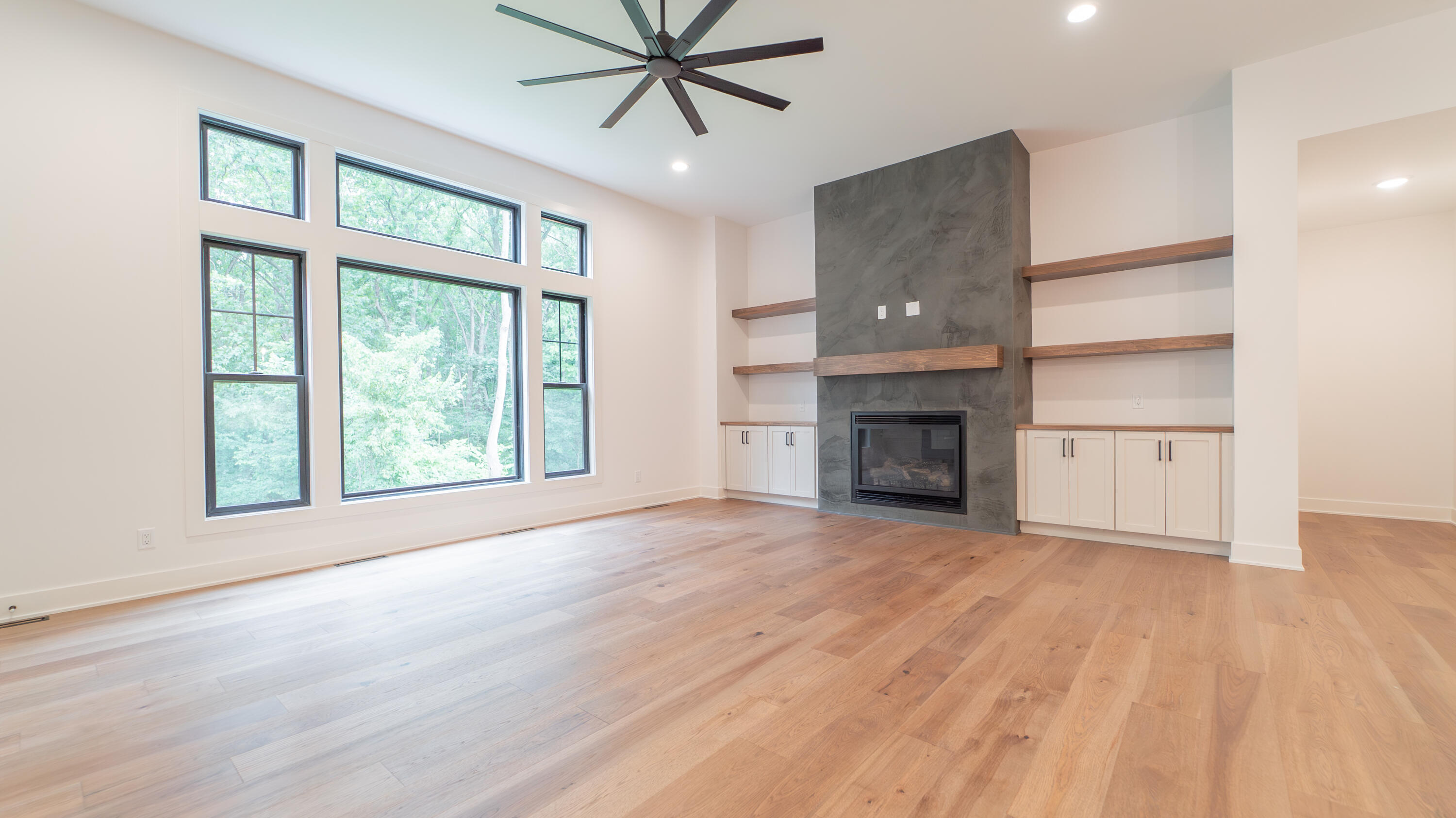 161 N Winterberry Drive, Valparaiso, IN 46385; Image #5