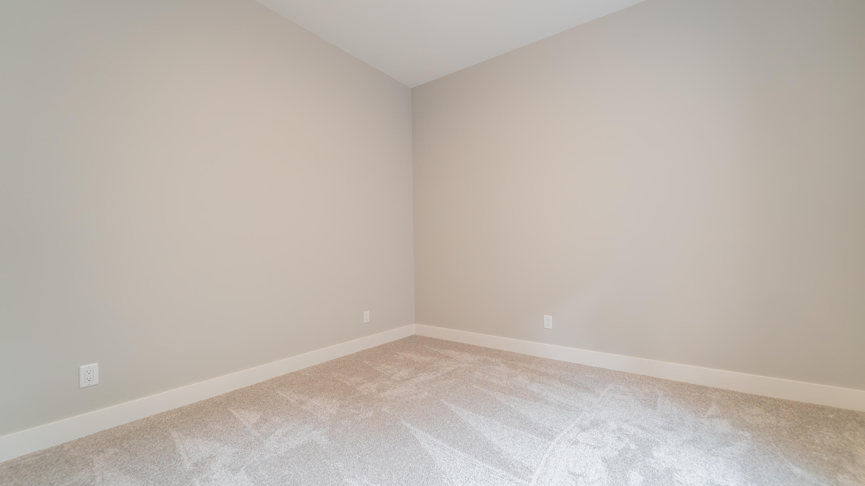 161 N Winterberry Drive, Valparaiso, IN 46385; Image #60