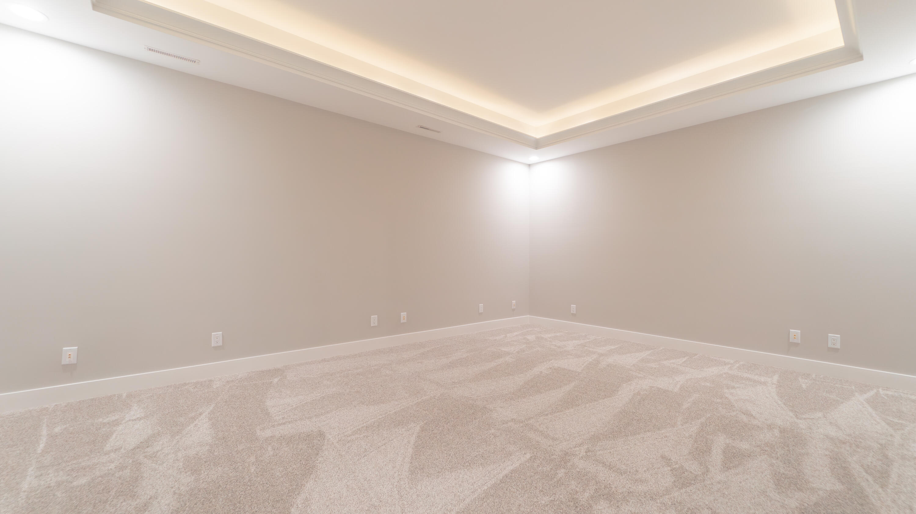 161 N Winterberry Drive, Valparaiso, IN 46385; Image #66